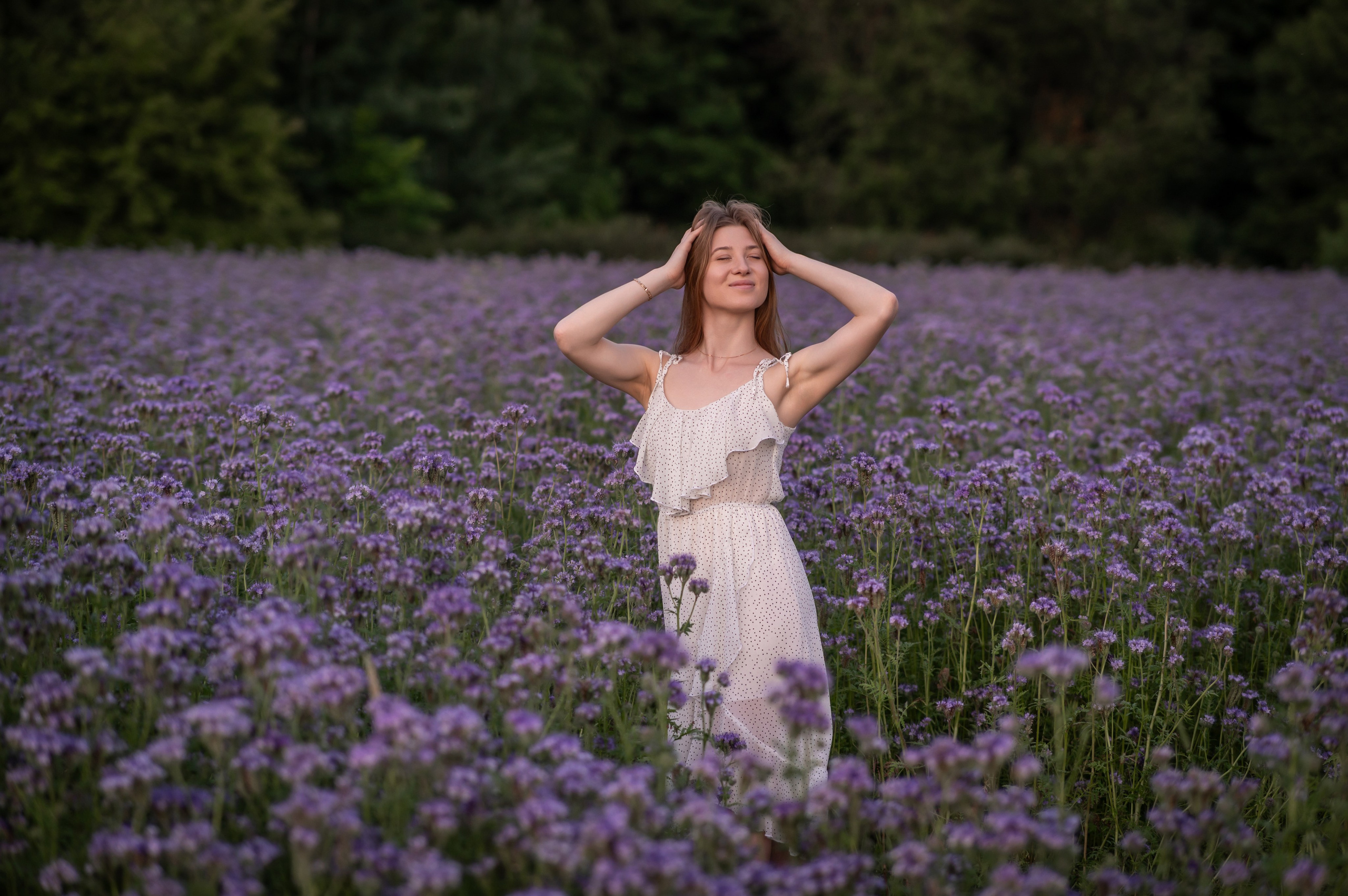 Анастасия в кинодеревне (Горки Ленинские)