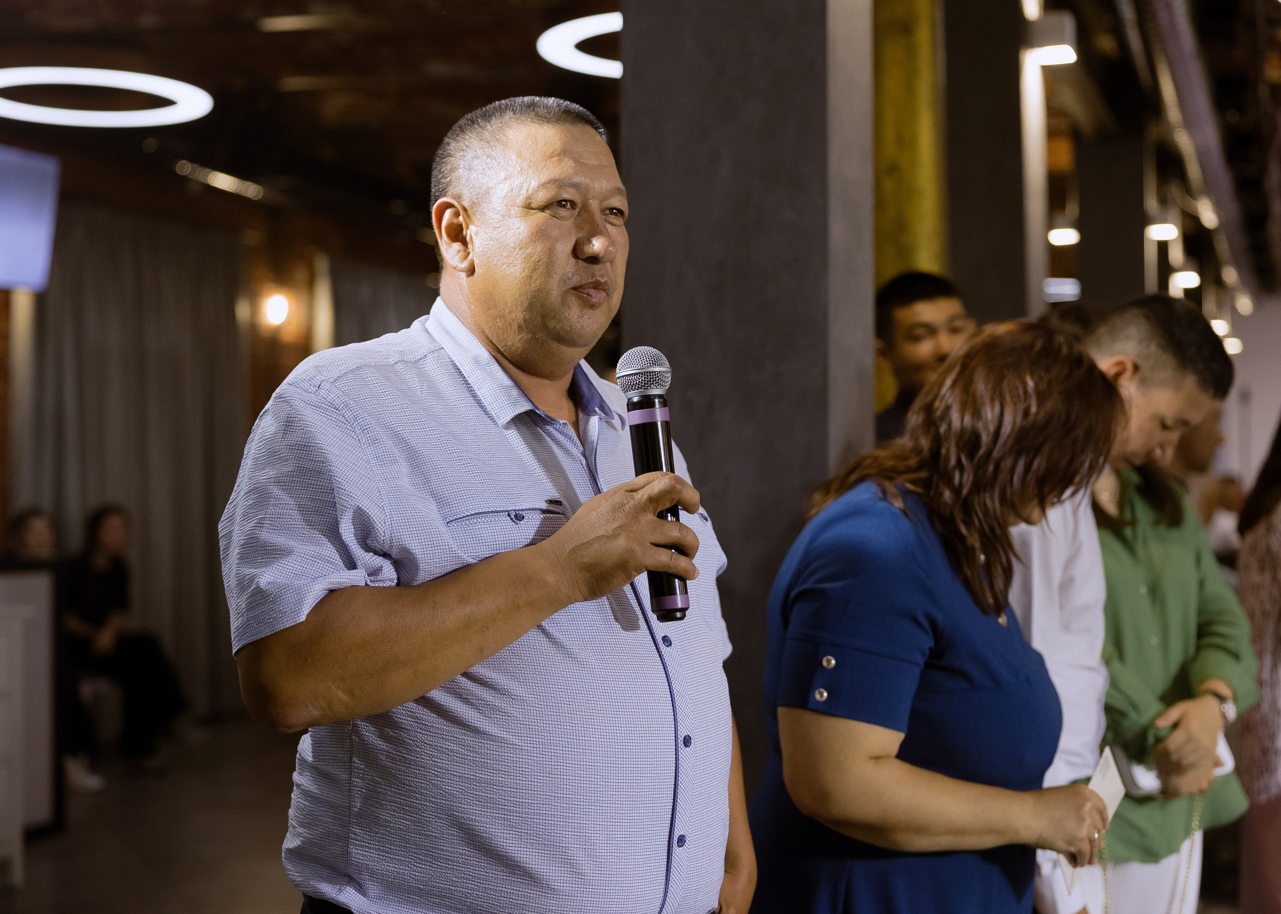 Дмитрий и Алита. Фотограф Эмиль Исякаев