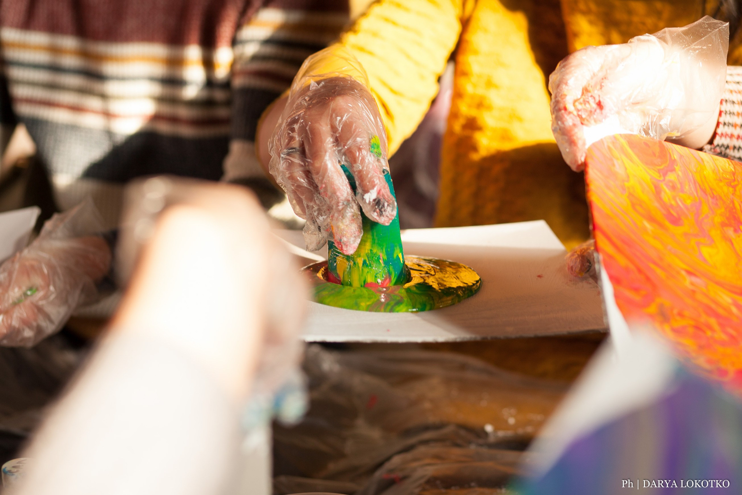 Мастер класс Fluid Art. Фотограф Дарья Локотко в Красноярске