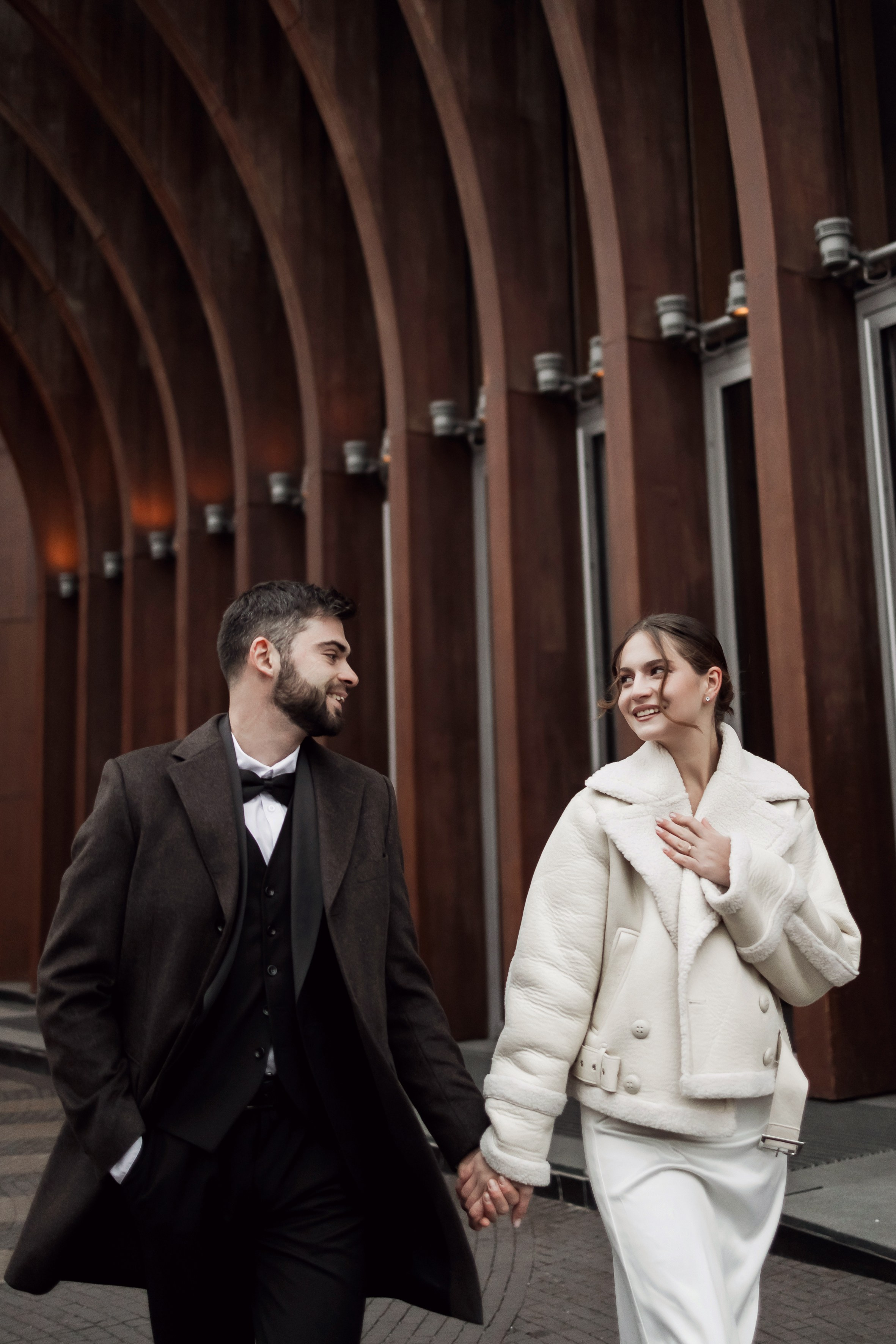 Свадебная фотосессия перед росписью в ЗАГСе. Студийная съемка жениха и невесты. Анастасия Чиркова, Фотограф Москва