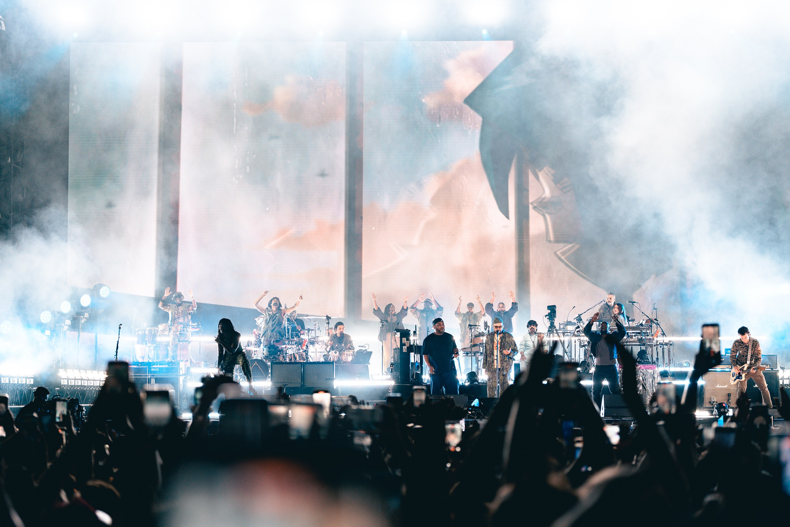 Gorillaz. Магия музыки в кадре: Концертная Фотография