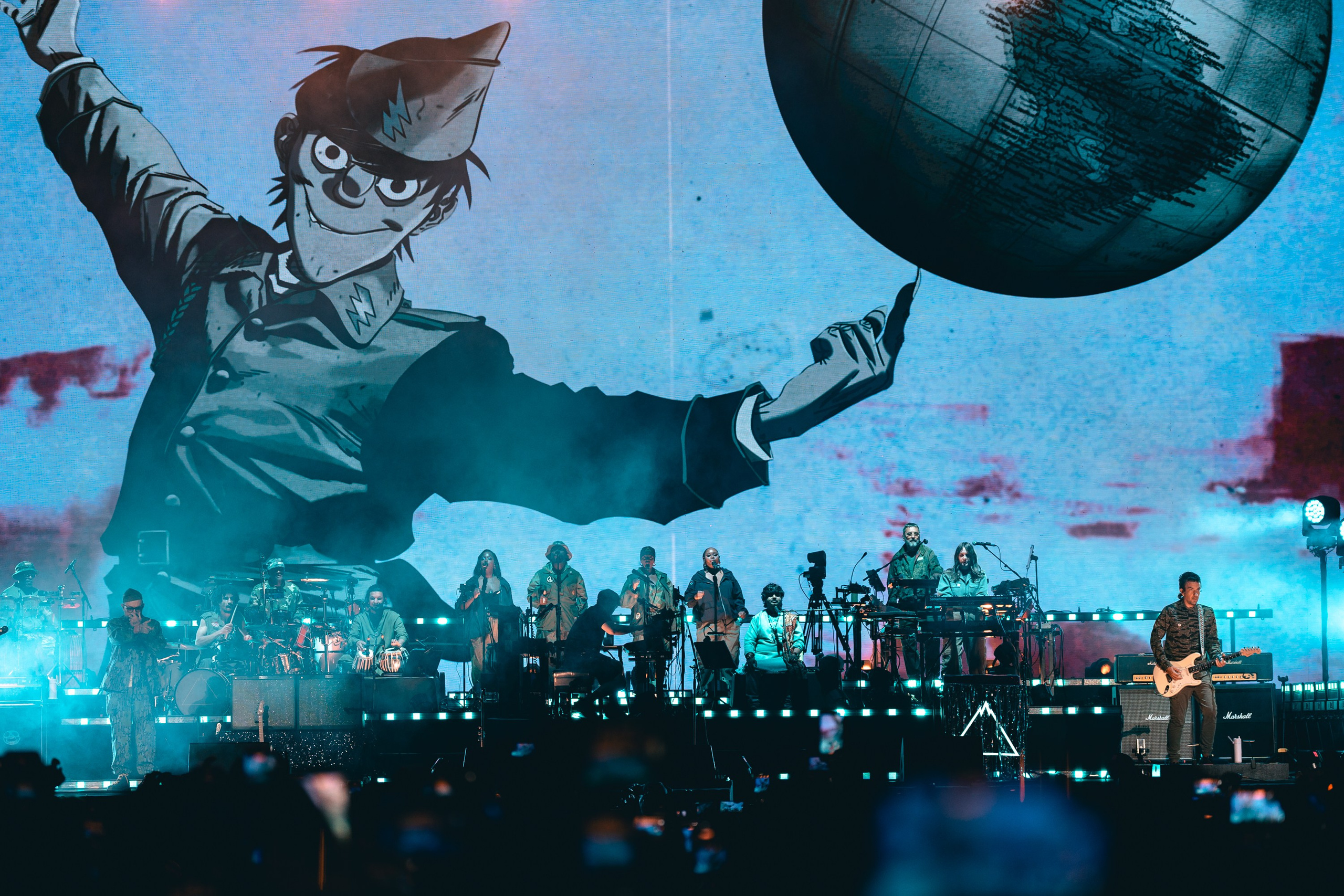 Gorillaz. Магия музыки в кадре: Концертная Фотография