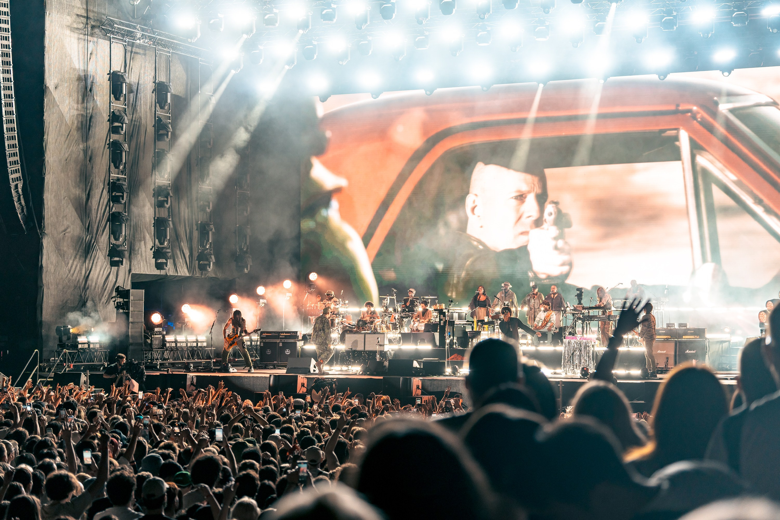 Gorillaz. Магия музыки в кадре: Концертная Фотография