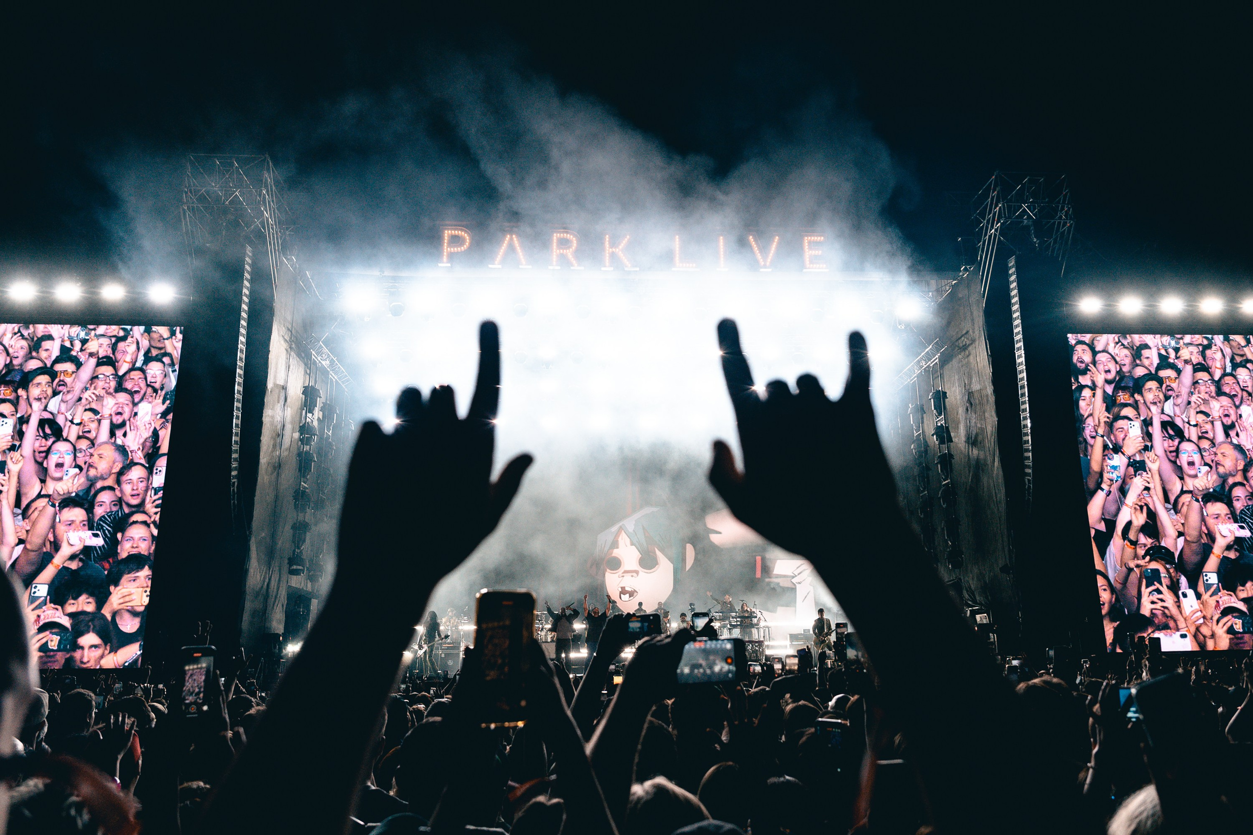 Gorillaz. Магия музыки в кадре: Концертная Фотография