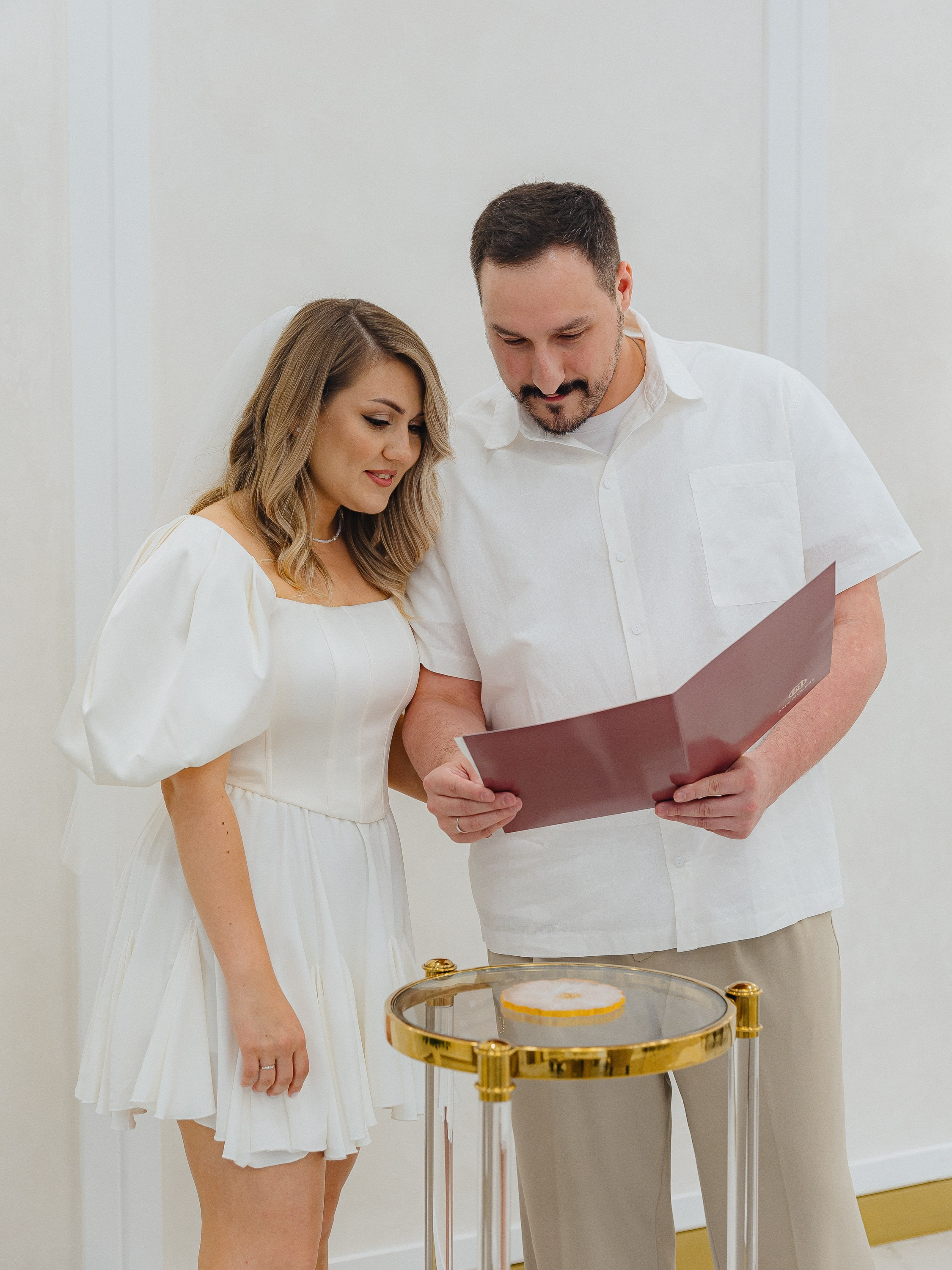 Саша и Аня. Главная