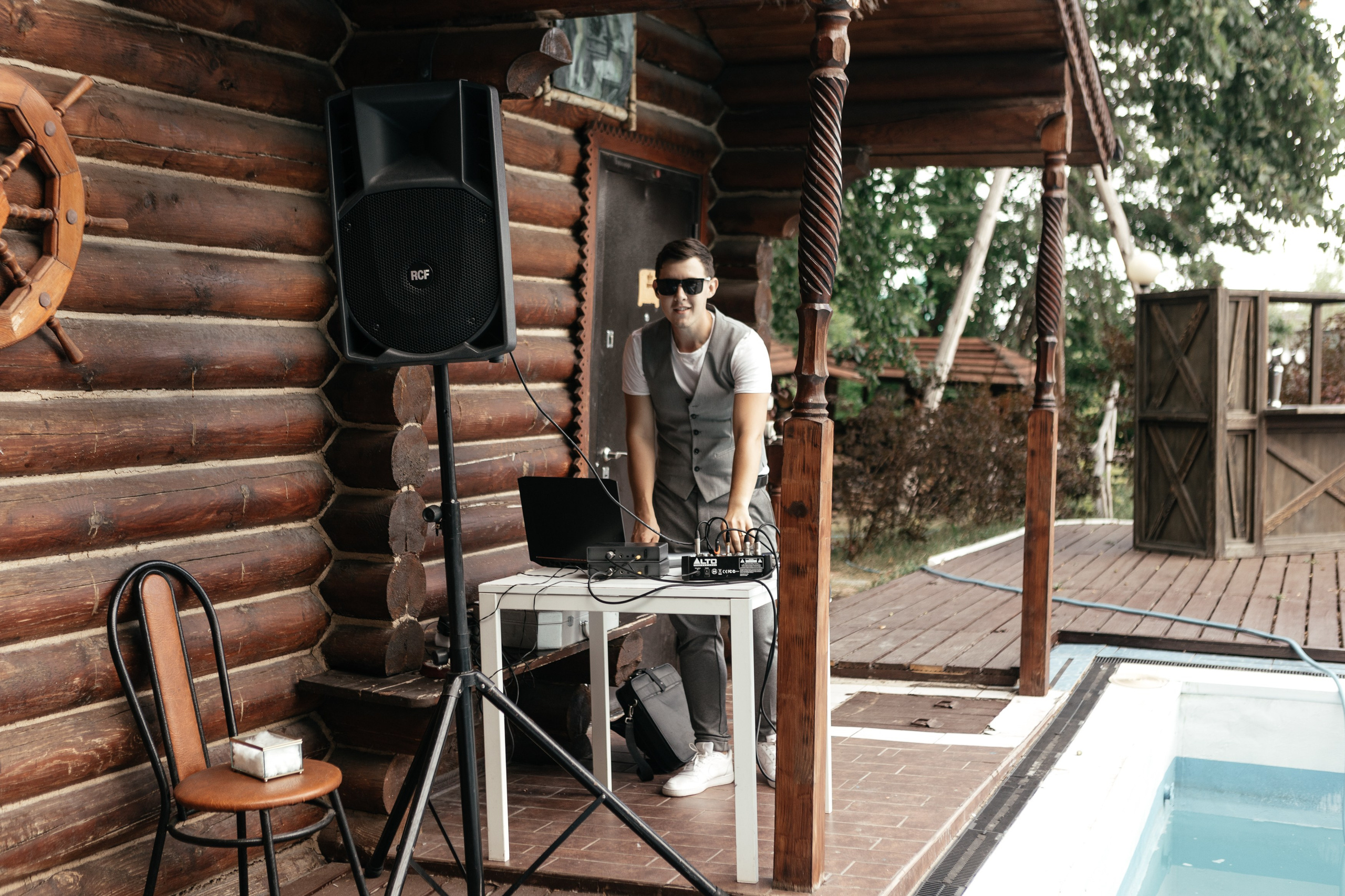 Свадебный фотограф Уфа — Руслан ГабдлисламовЖивые эмоции, красивые кадры, воспоминания на всю жизнь.Работаю по всей Республике Башкортоста. Свадебный фотограф Уфа Руслан Габдлисламов