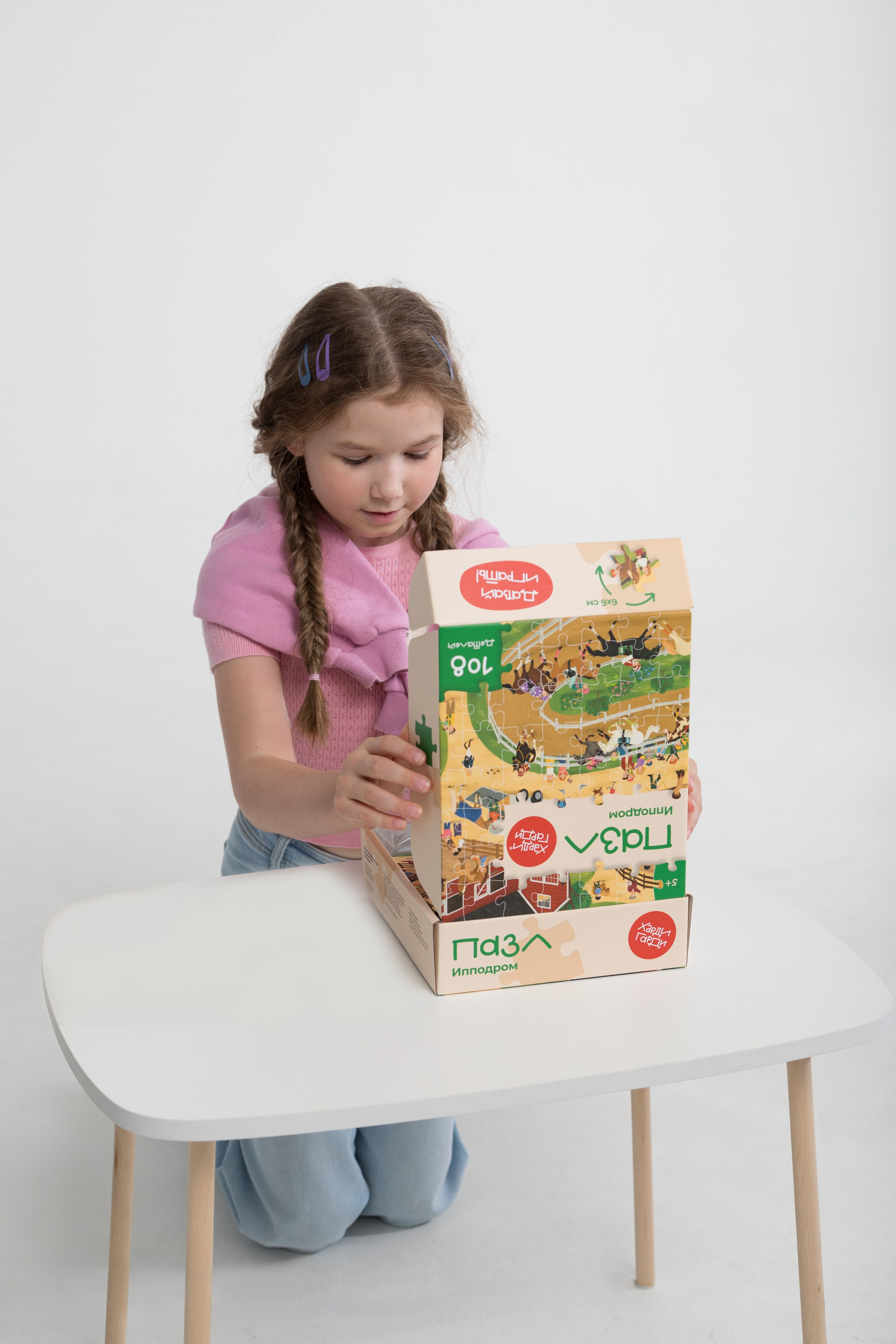 Каталожная съемка в циклораме для бренда детских товаров. Детский и контент фотограф Надя Волкова Санкт-Петербург