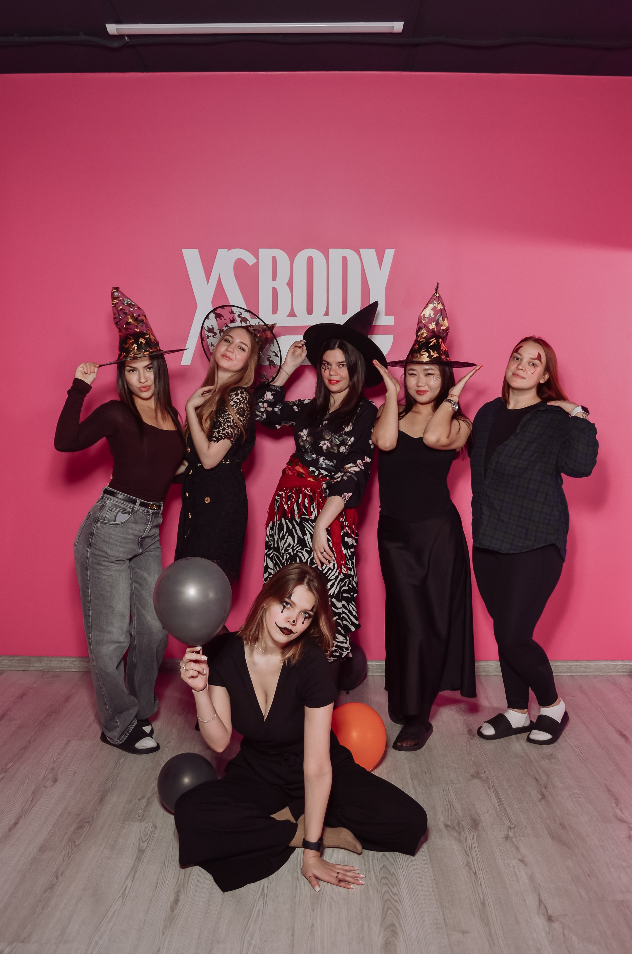 Фоторепортаж мероприятия в фитнес-клубе. Денисова Аля — фотограф для парных съемок и индивидуальных историй в Барнауле