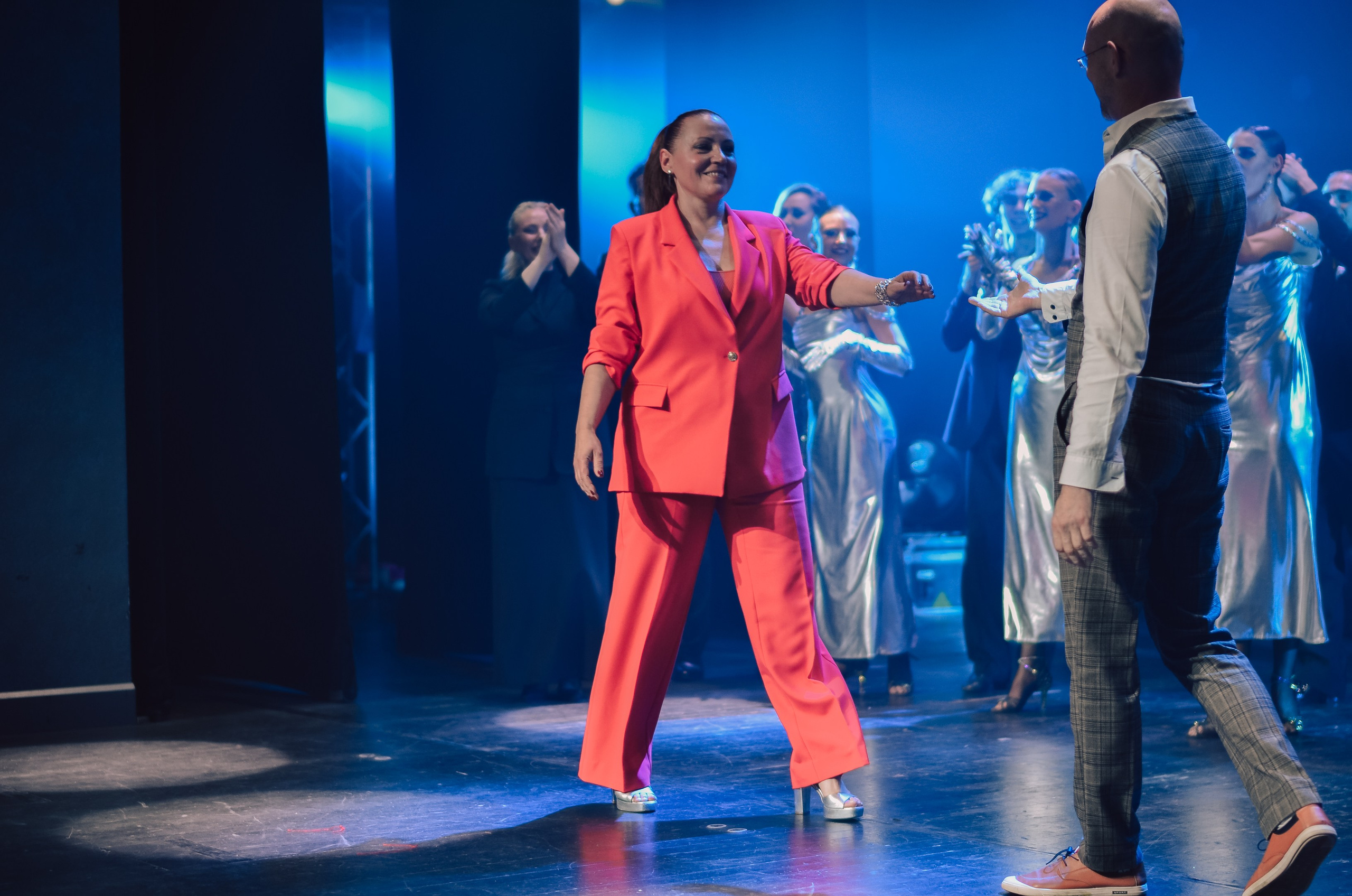 Фоторепортаж танцевального мероприятия. Денисова Аля — фотограф для парных съемок и индивидуальных историй в Барнауле