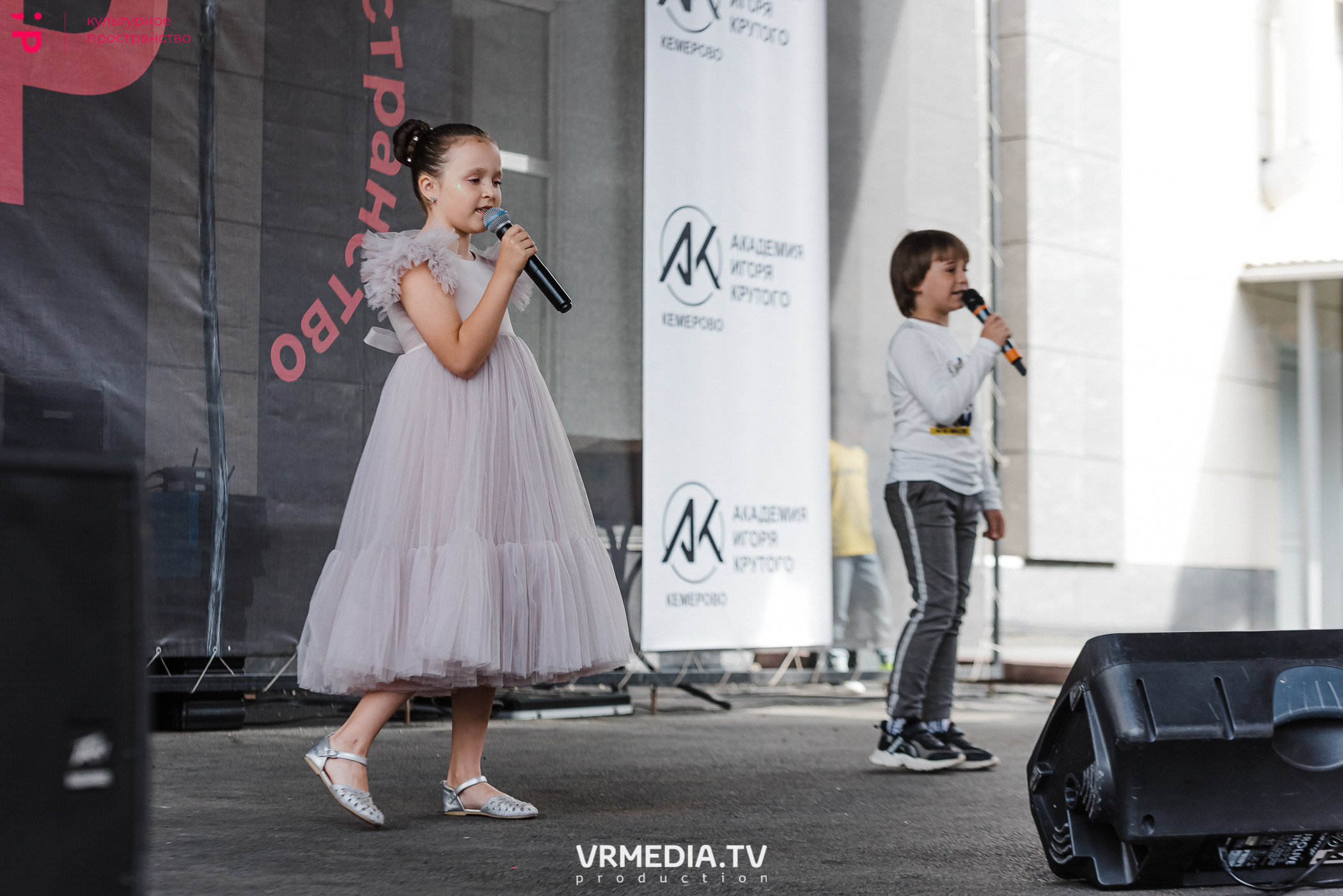 19.06.2022 — День рождения академии Игоря Крутого. Репортажный фотограф в Кемерово