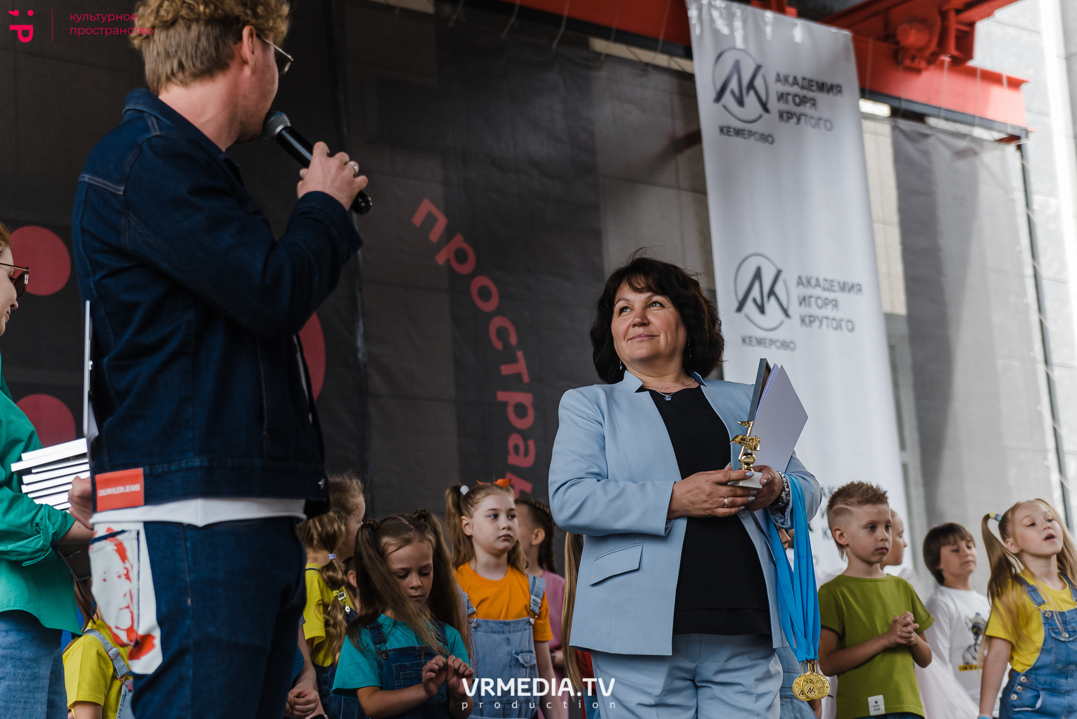 19.06.2022 — День рождения академии Игоря Крутого. Репортажный фотограф в Кемерово