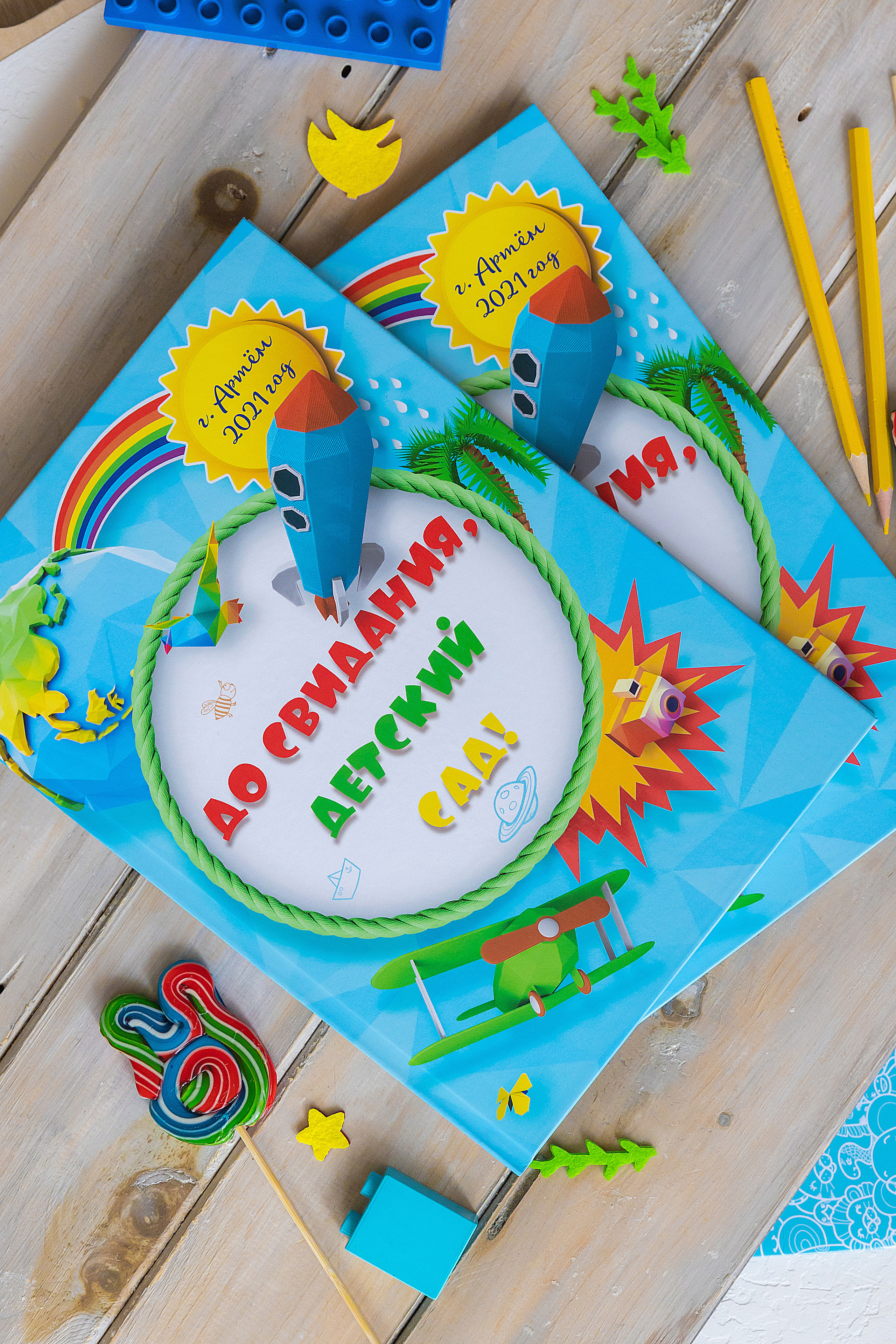 Дизайн " Яркое детство». Стильный выпускной альбом Владивосток фотограф Вероника Мигачева