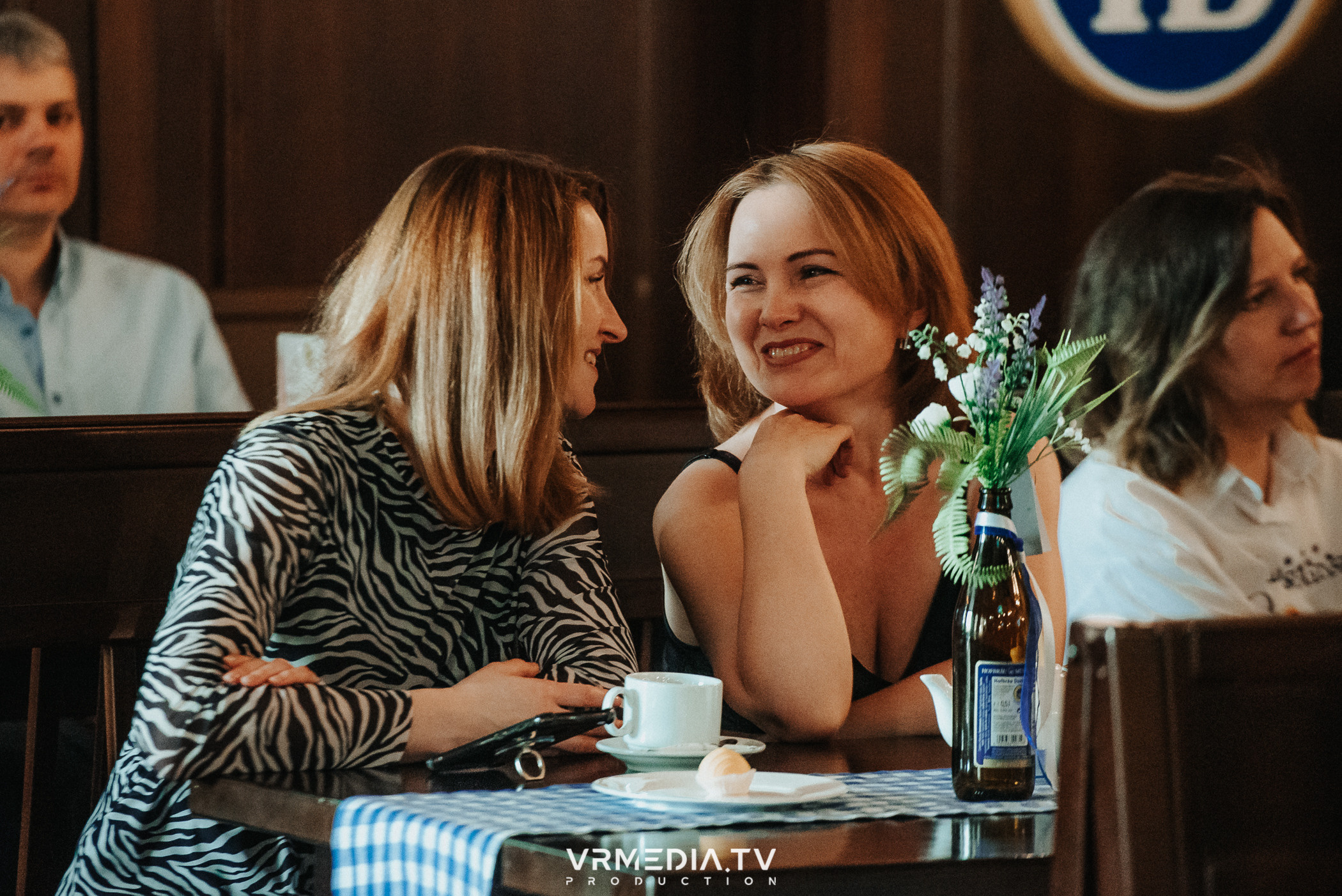 Джазовая среда: JAM SESSION