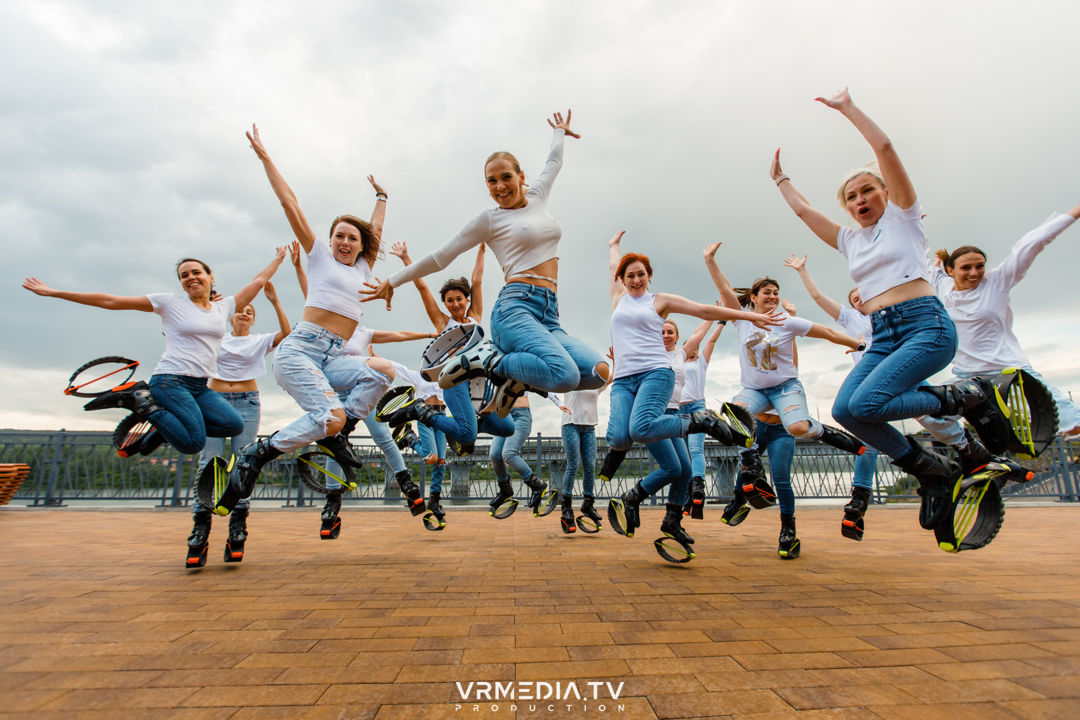 Открытая тренировка «Kangoo jumps»