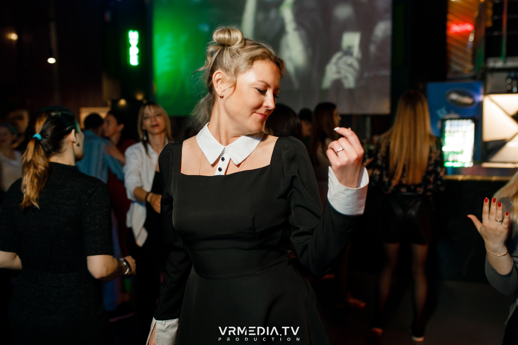 Выходные в баре «DOSKI»