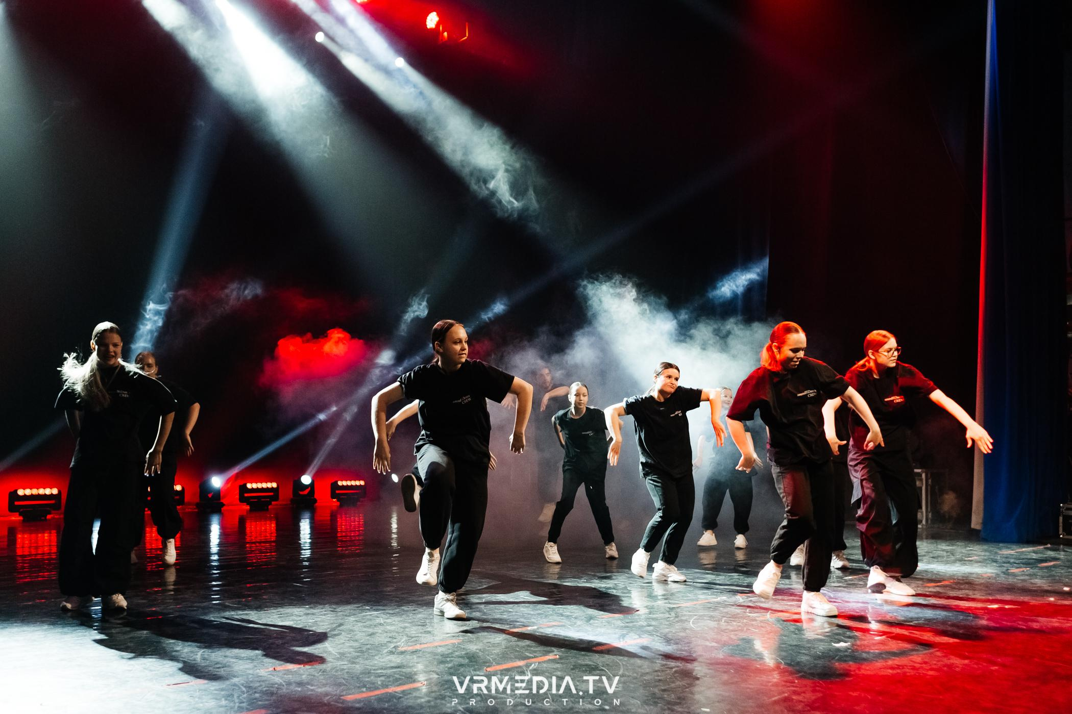 Пока все в доме