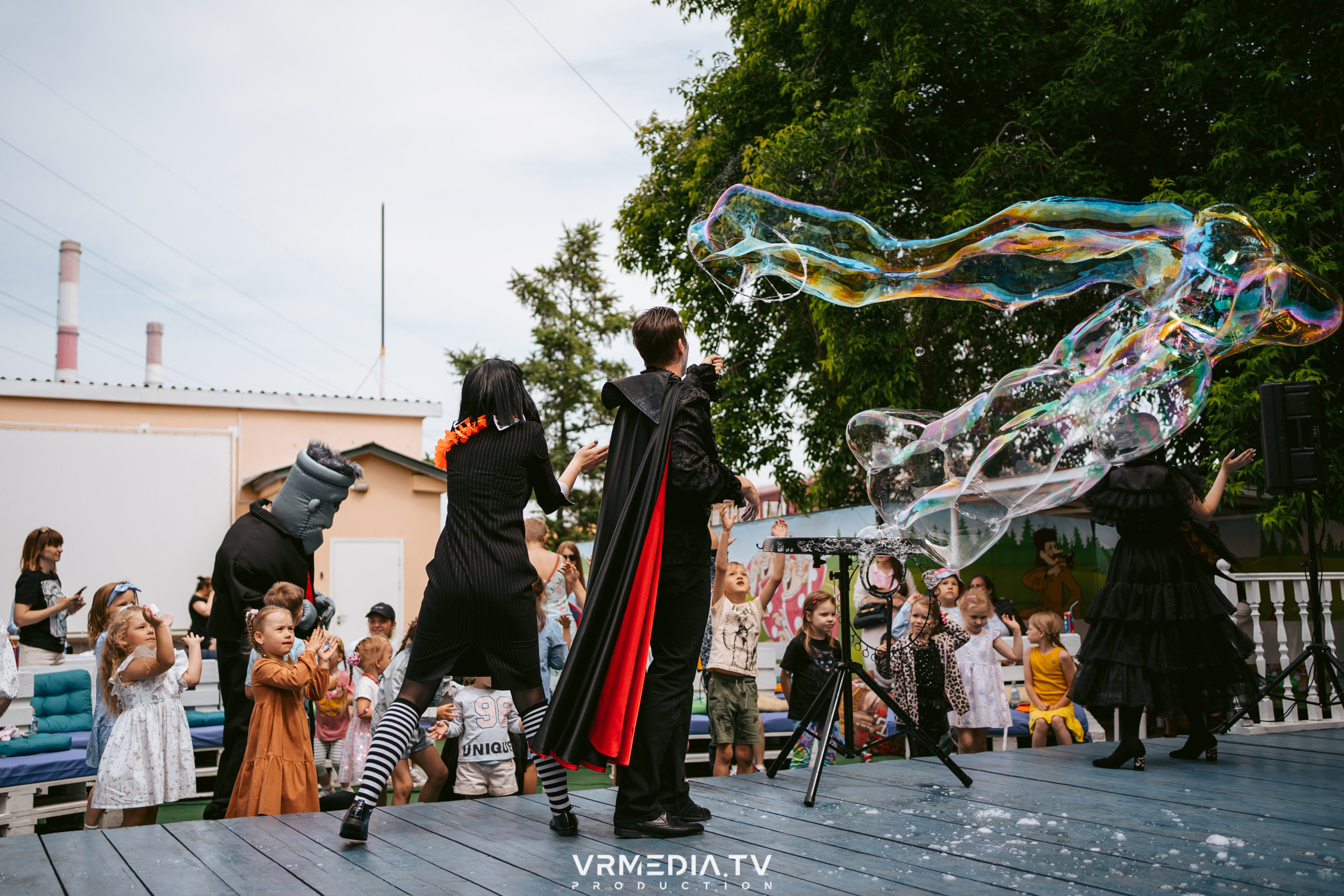 Спектакль «Монстры на каникулах» от студии чудес «Алиса»