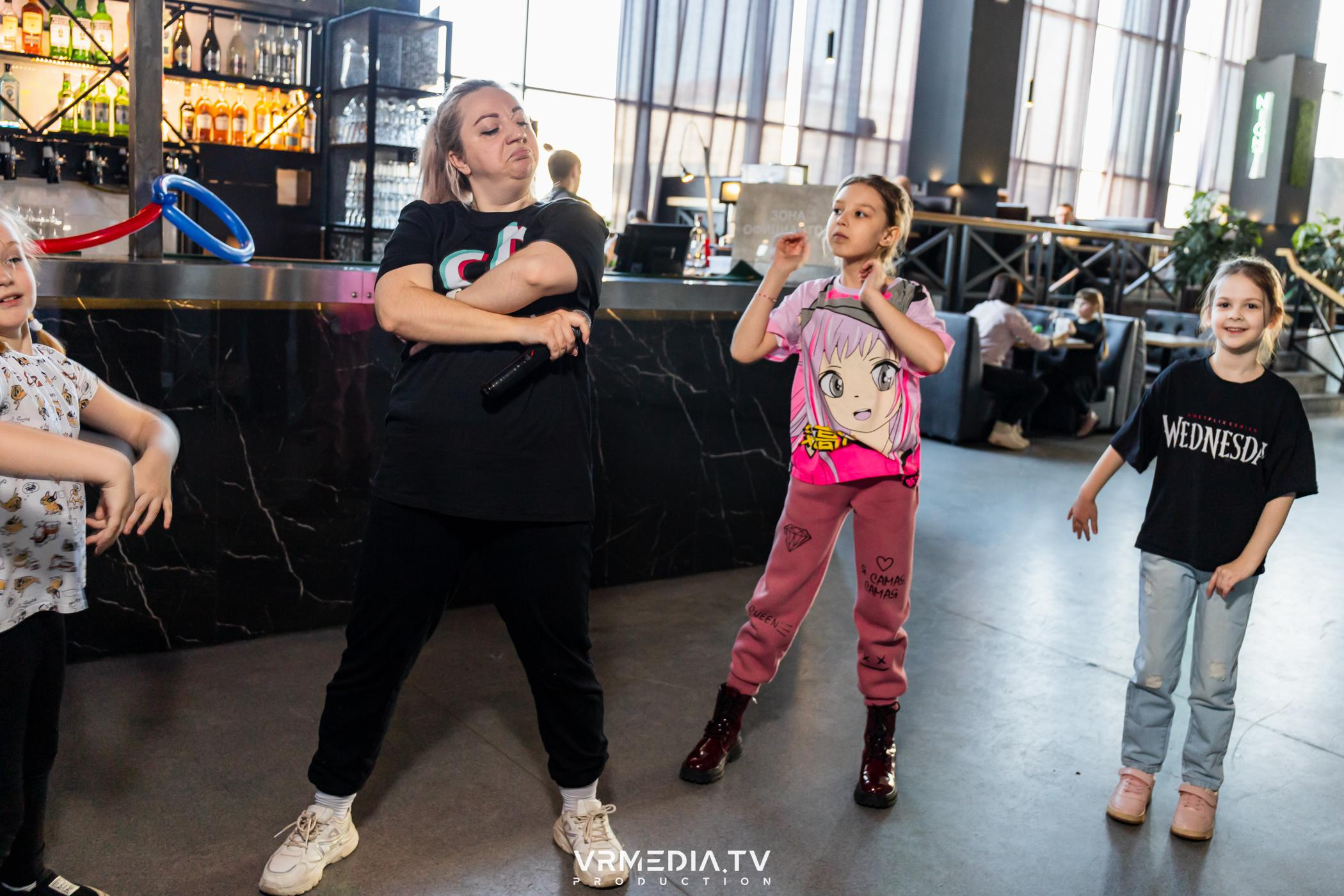 Baby time в баре «DOSKI»