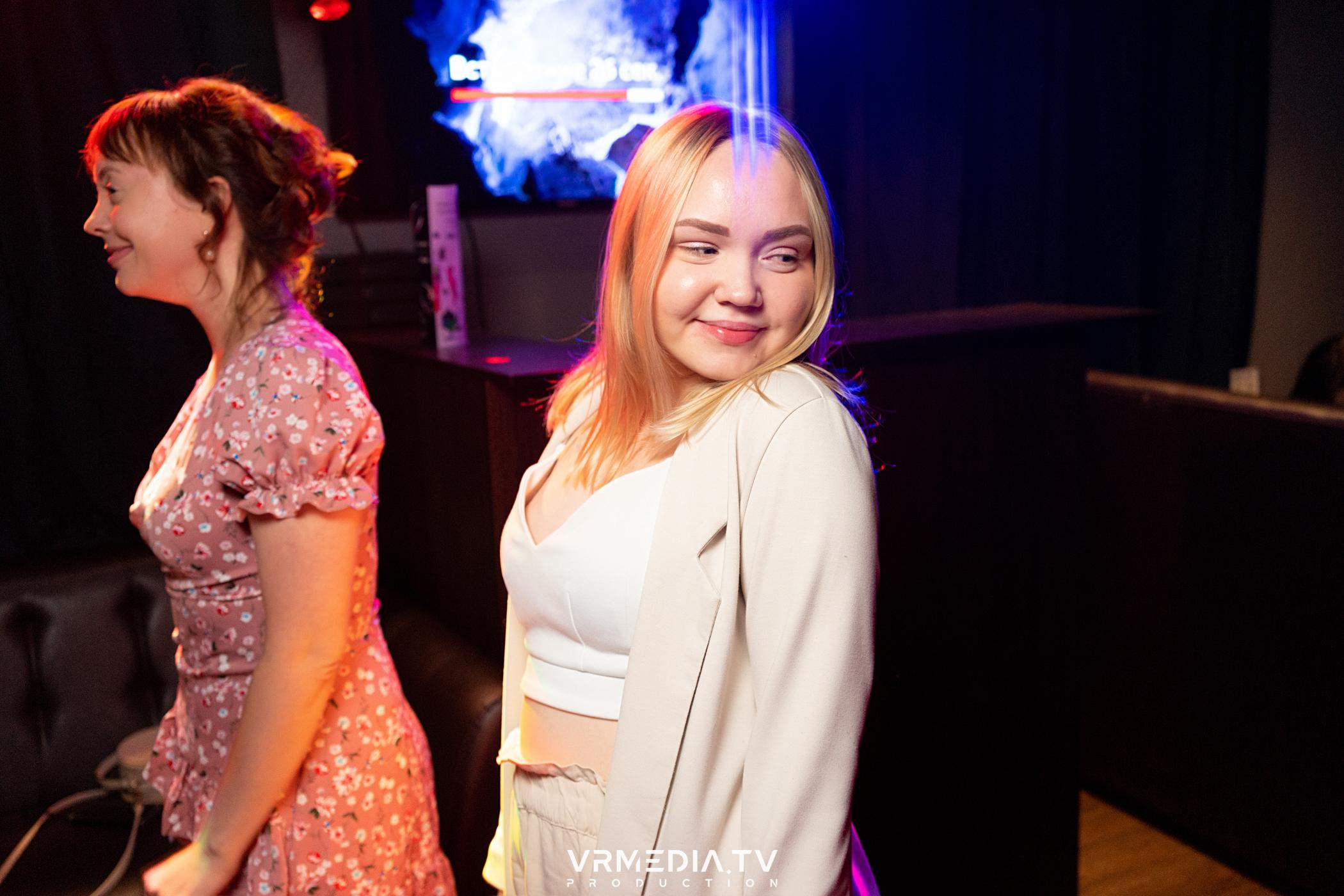 Выходные в баре «DOSKI»