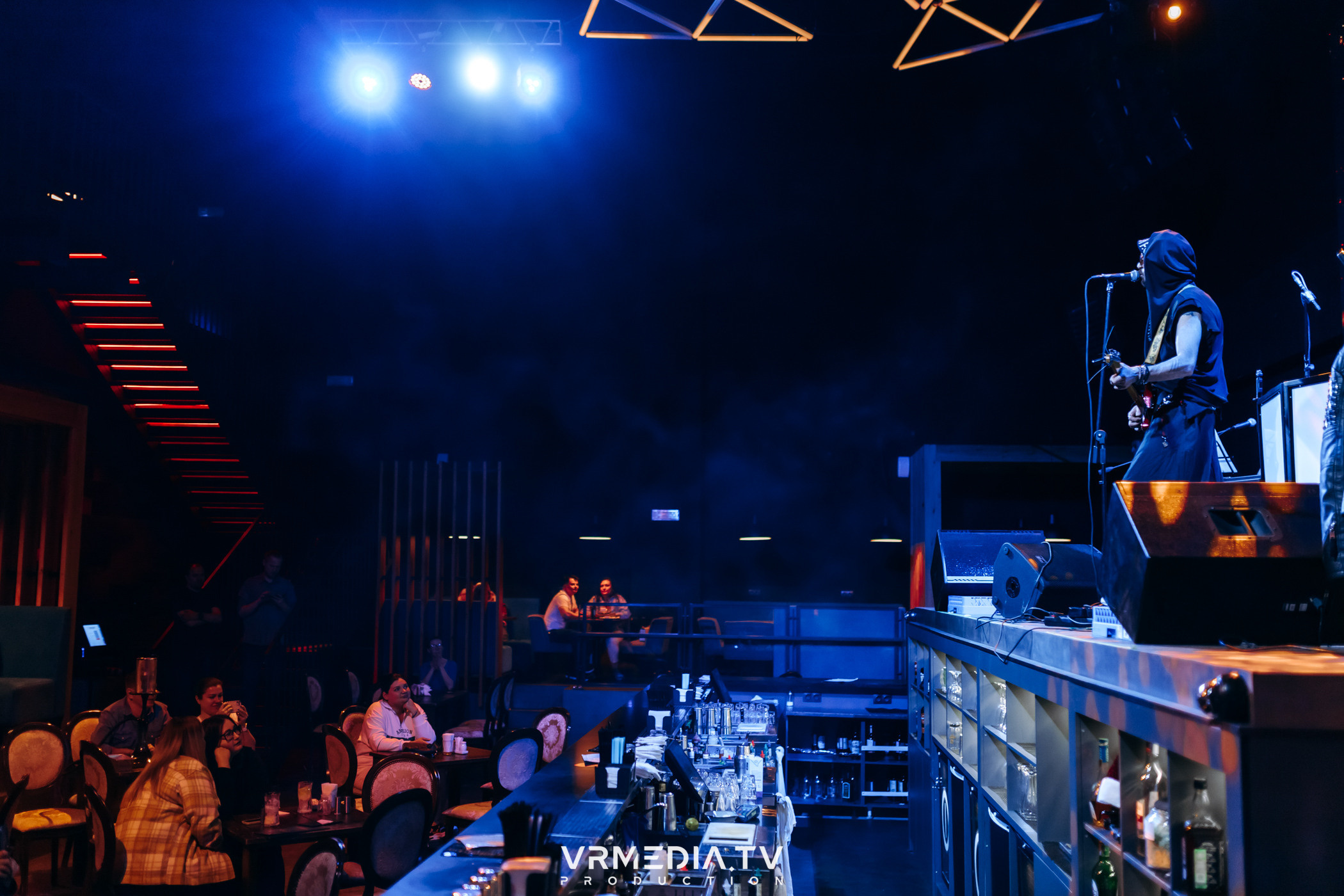 Джазовая среда: Игорь Тальков мл. и группа «МирИмиР»