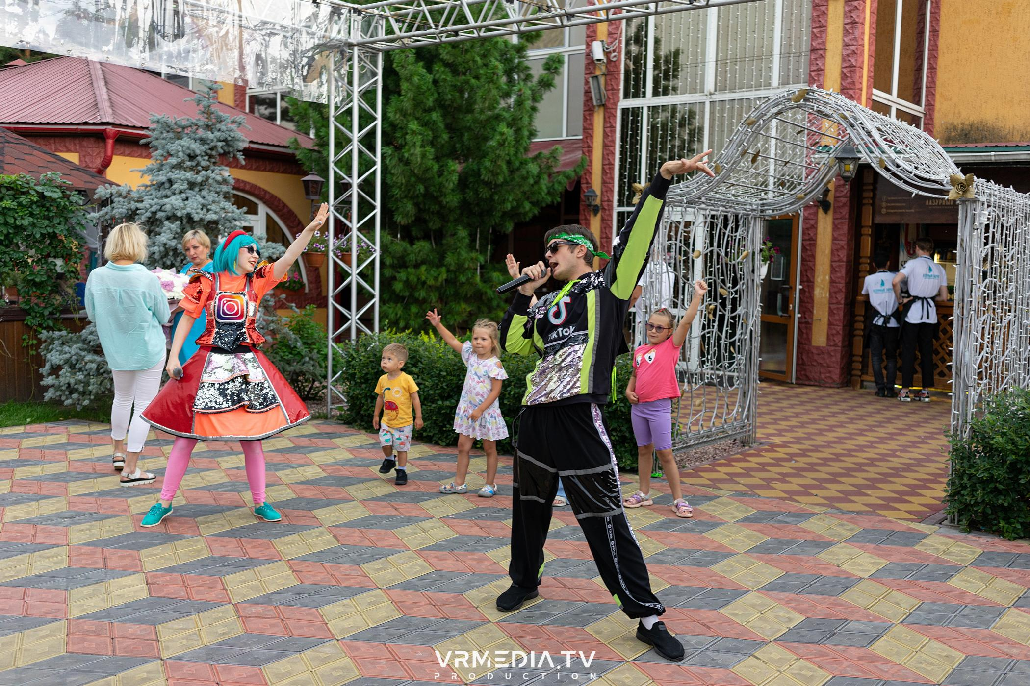 Детская вечеринка в ресторане «Лазурный Берег»