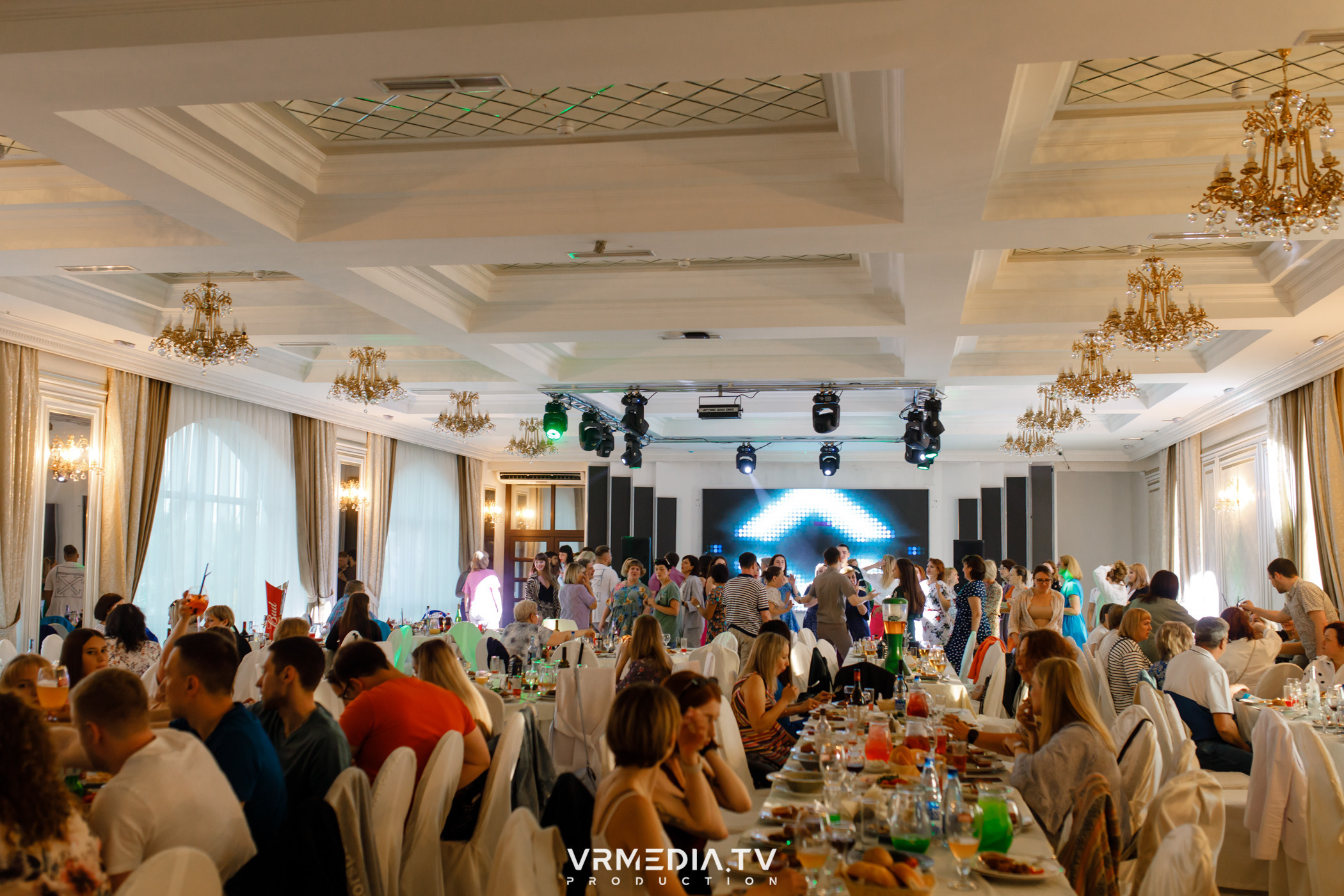 Выходные в ресторане «Лазурный берег»