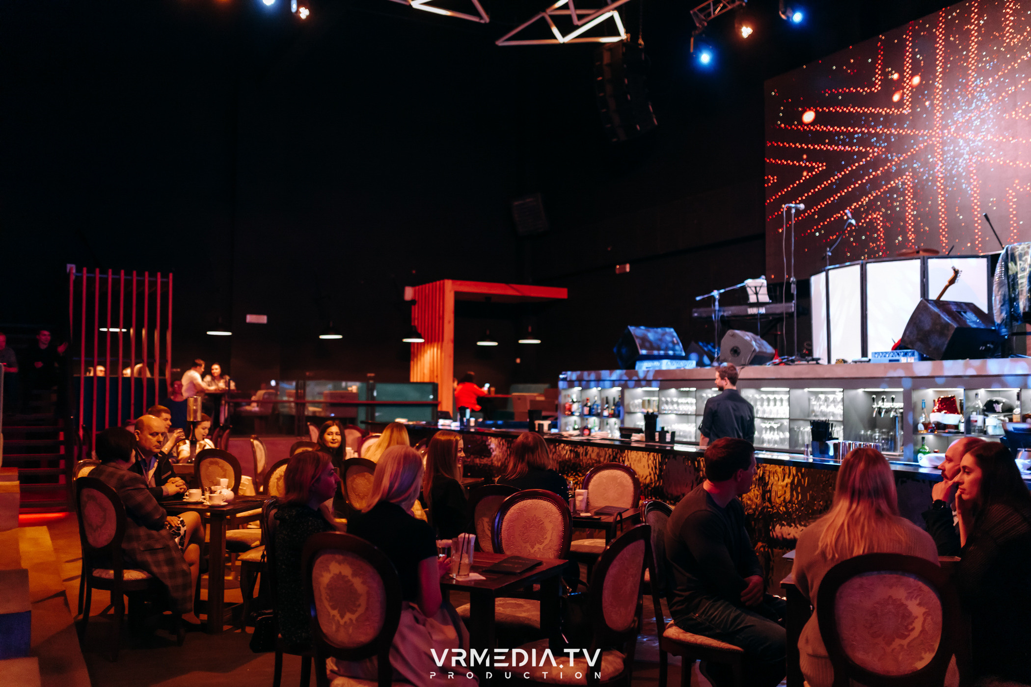 Джазовая среда: Игорь Тальков мл. и группа «МирИмиР»