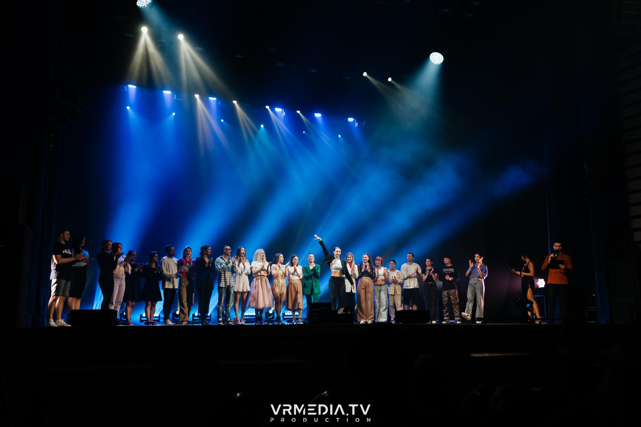 Пока все в доме