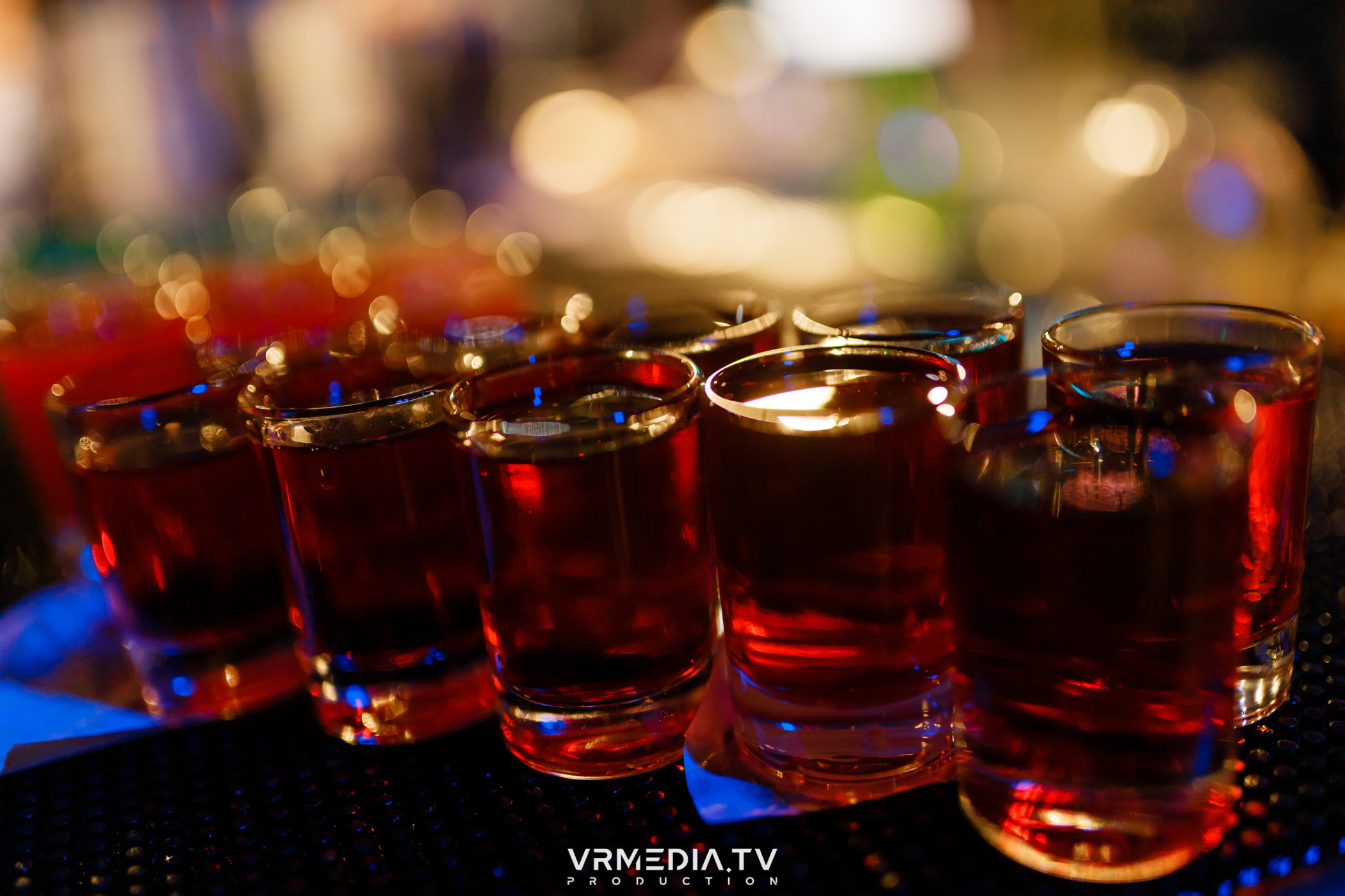 Выходные в баре «DOSKI»