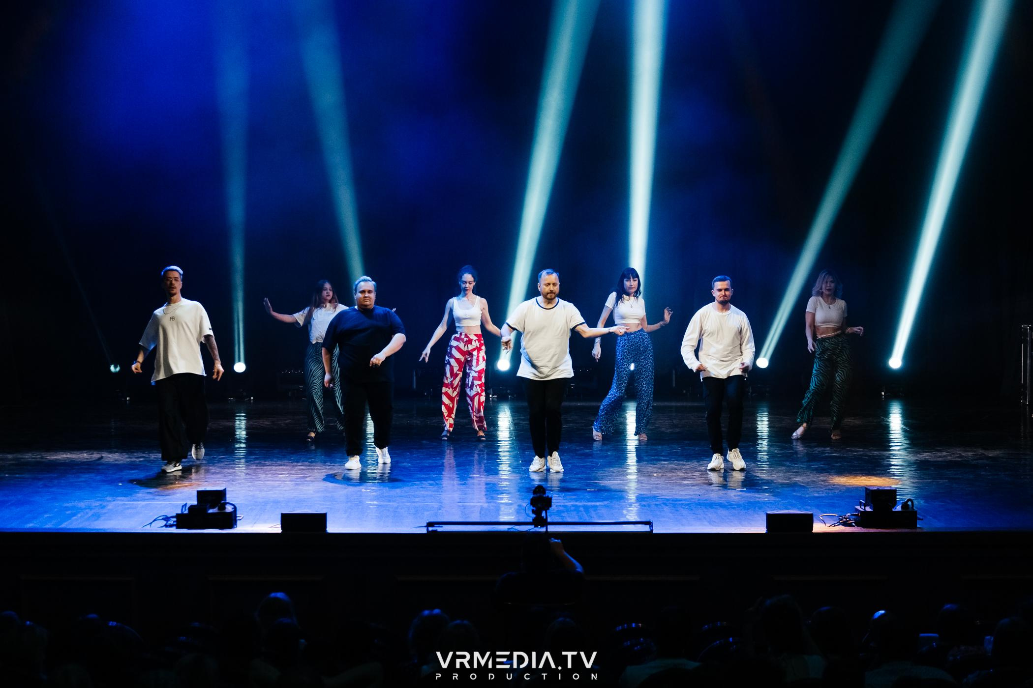 Пока все в доме