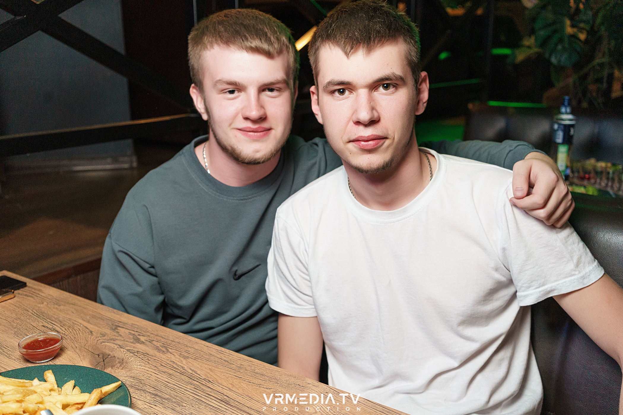 Выходные в баре «DOSKI»