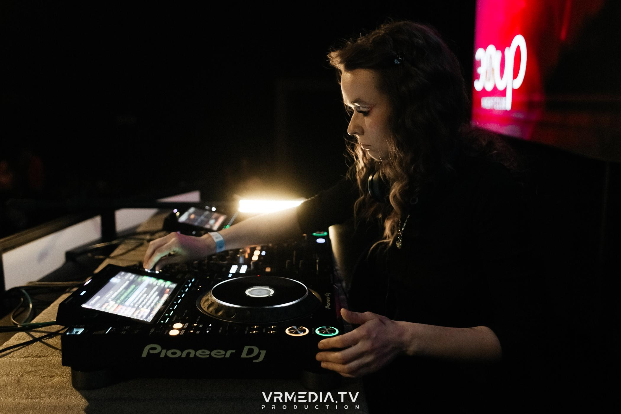 Выпускной школы диджеинга «Атмосфера»