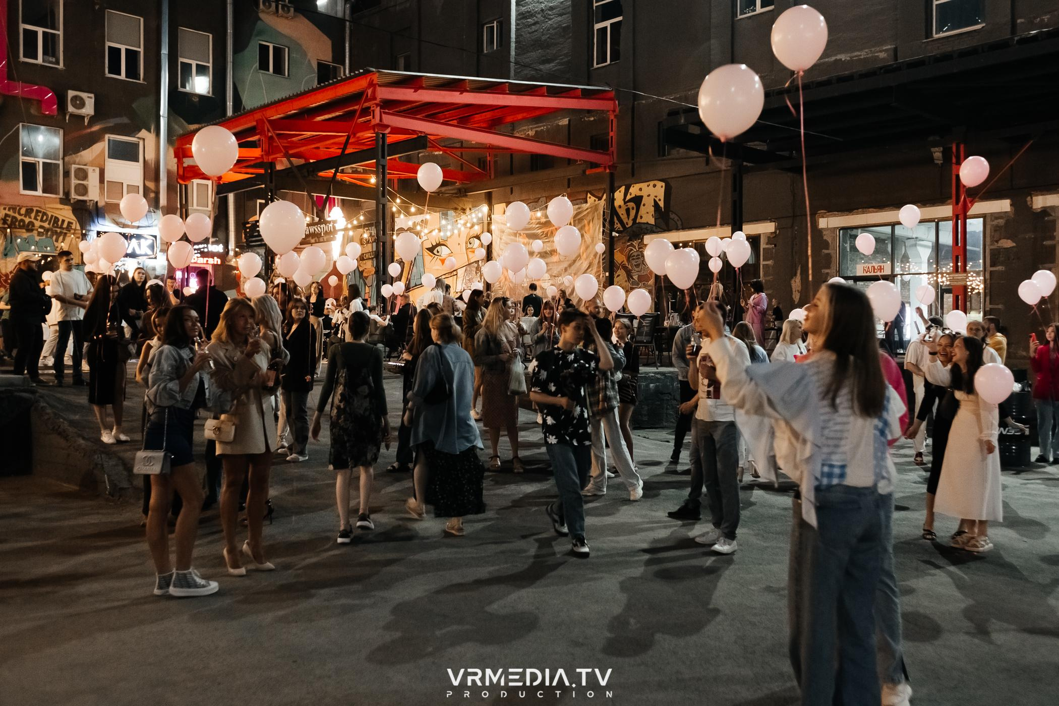 Открытие летнего сезона 2023 в культурном пространстве «Редакция»