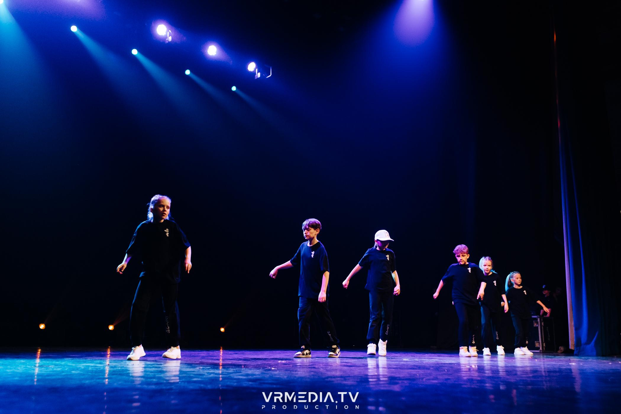 Пока все в доме