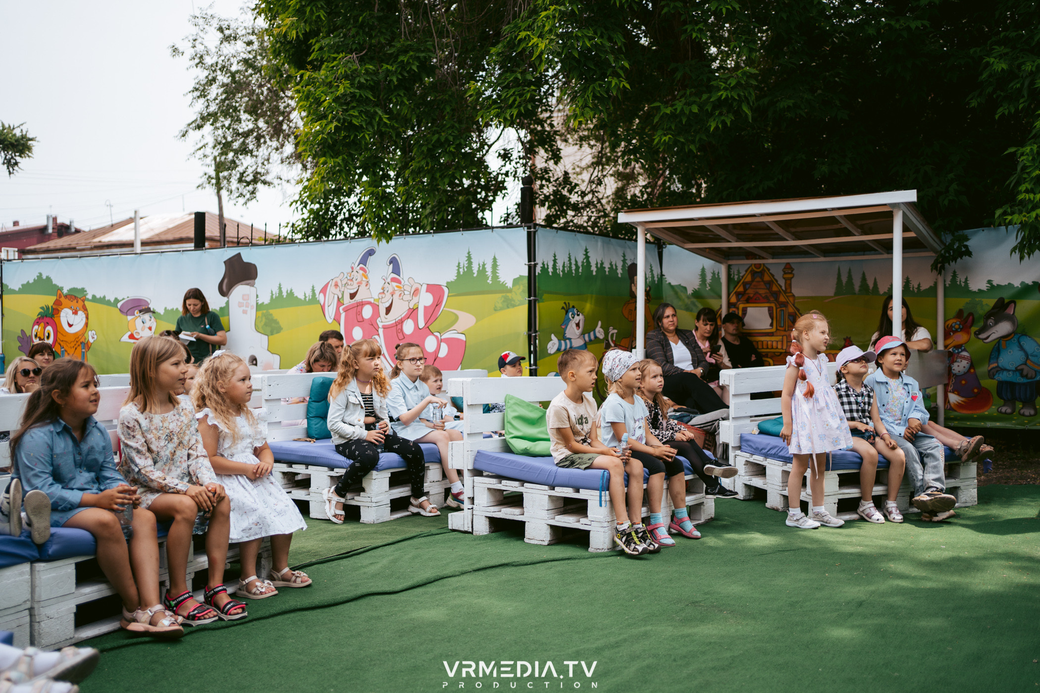 Спектакль «Монстры на каникулах» от студии чудес «Алиса»