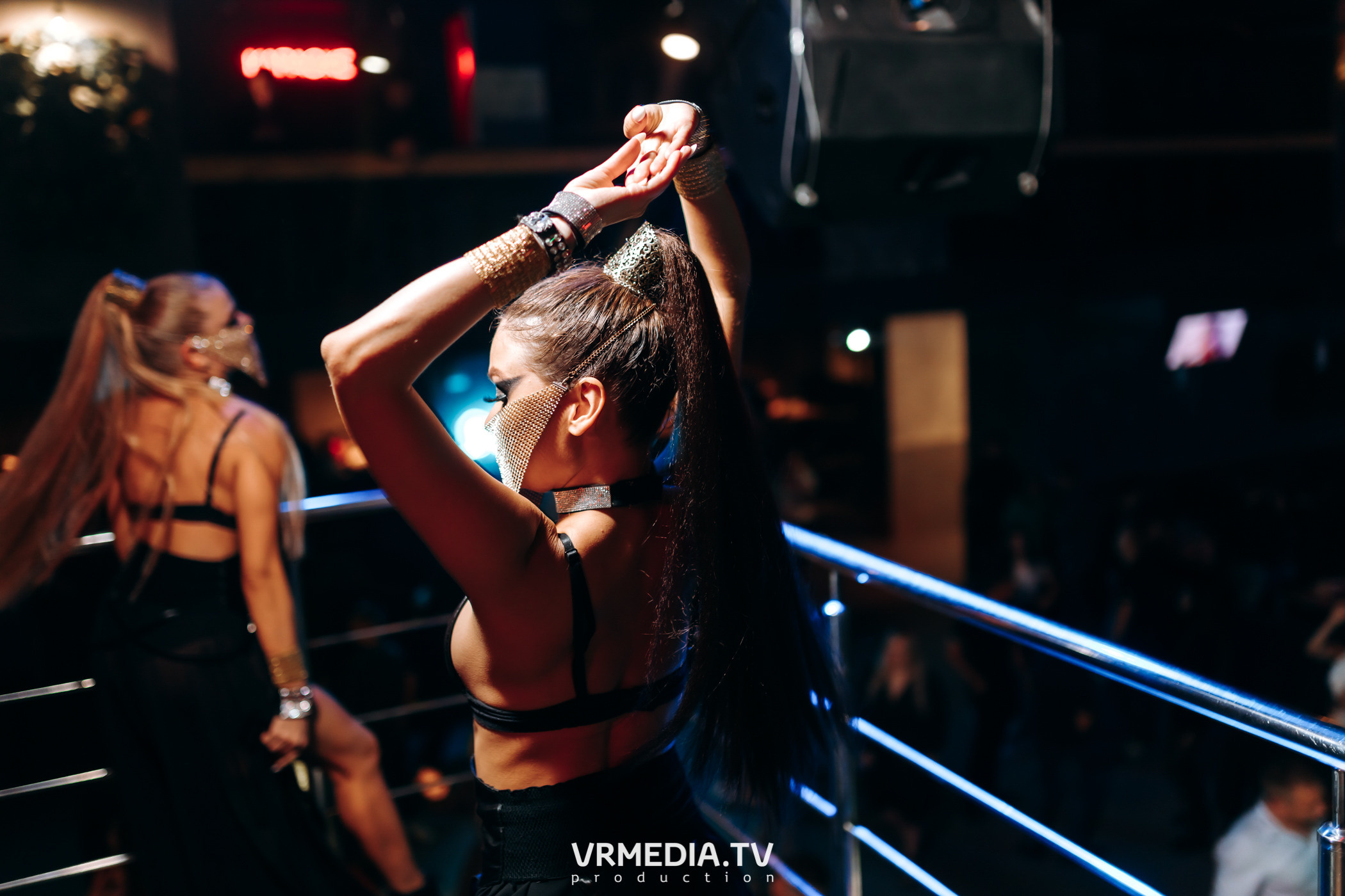 Выходные в баре «DOSKI»