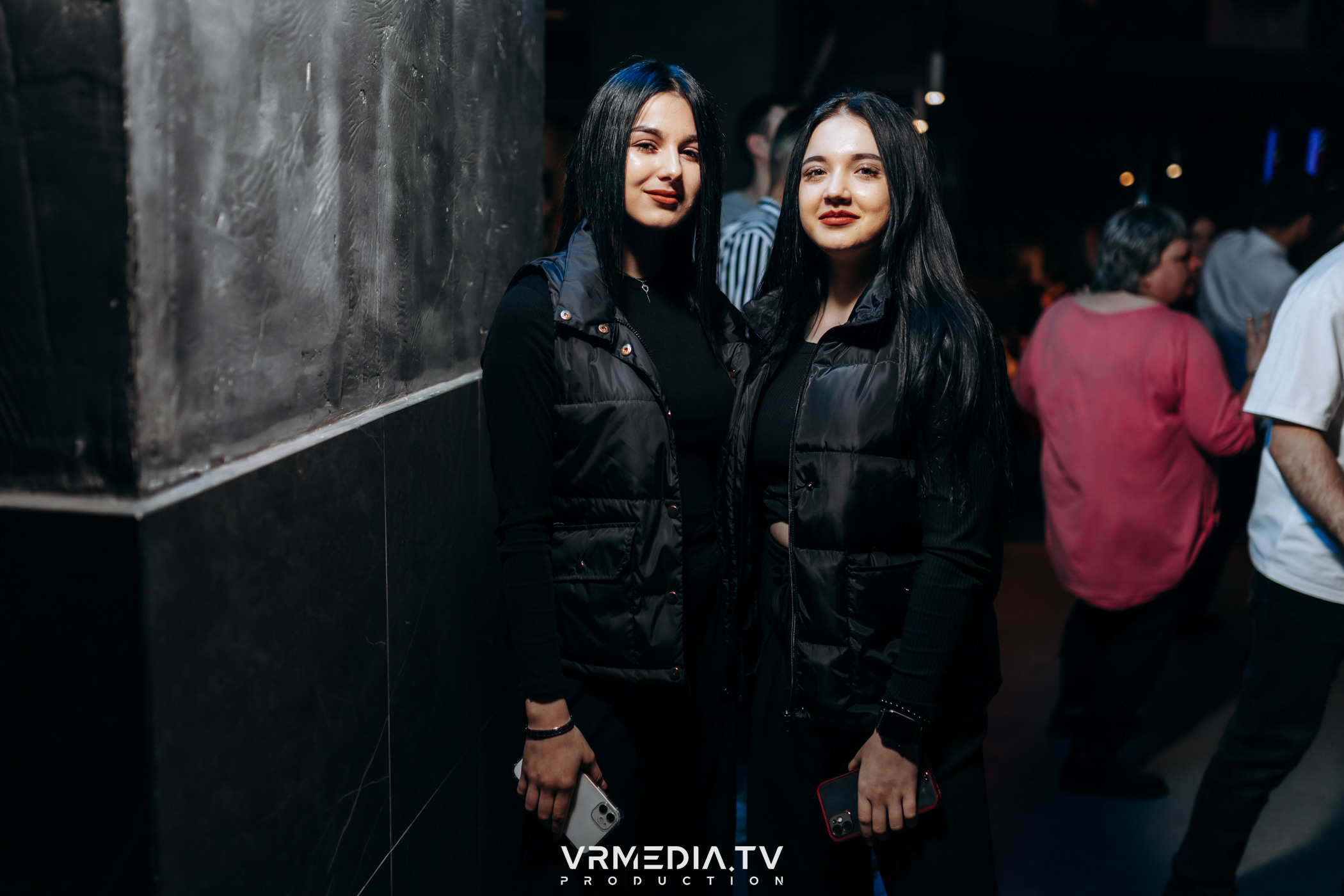 Выходные в баре «DOSKI»