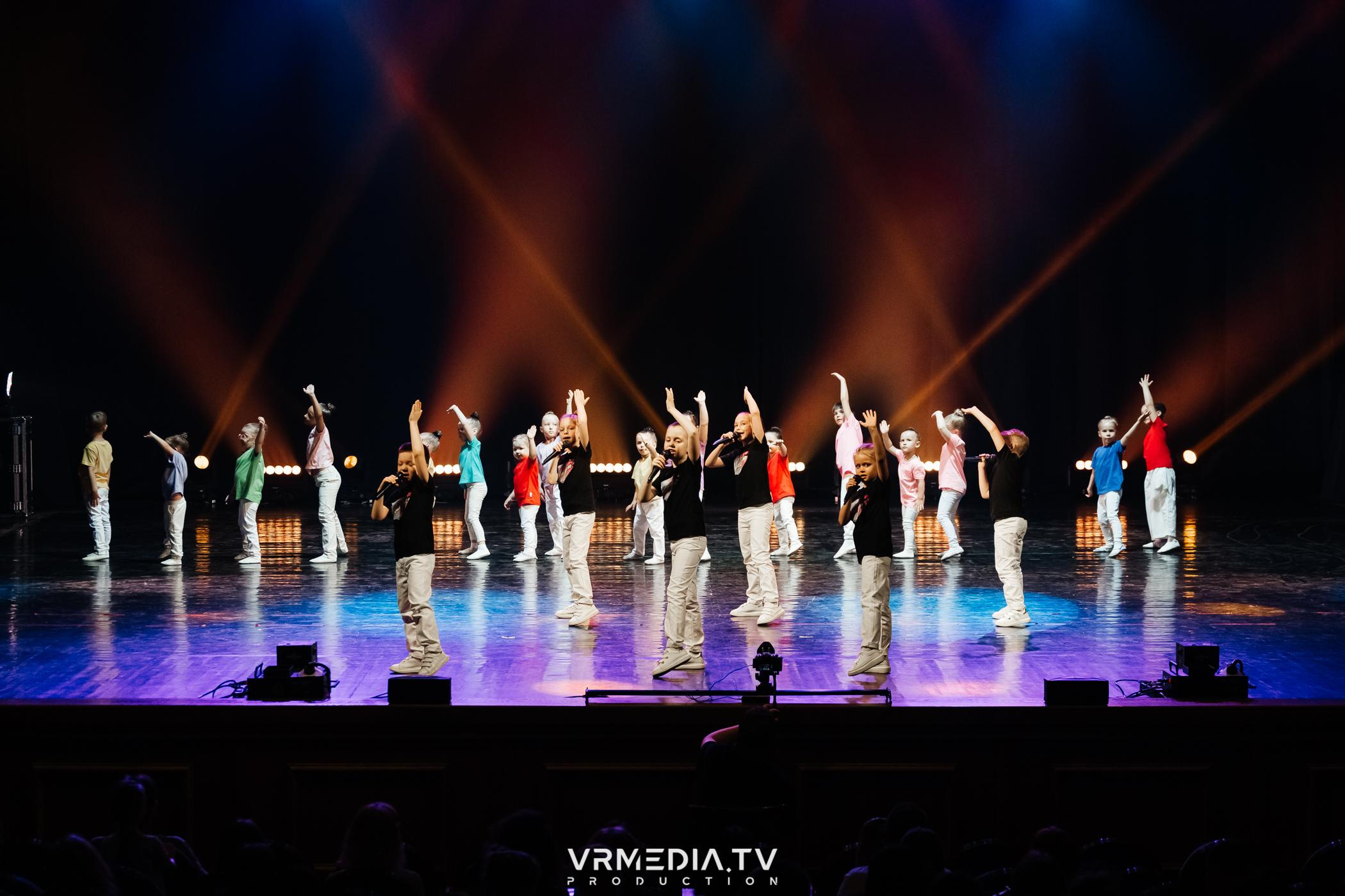 Пока все в доме