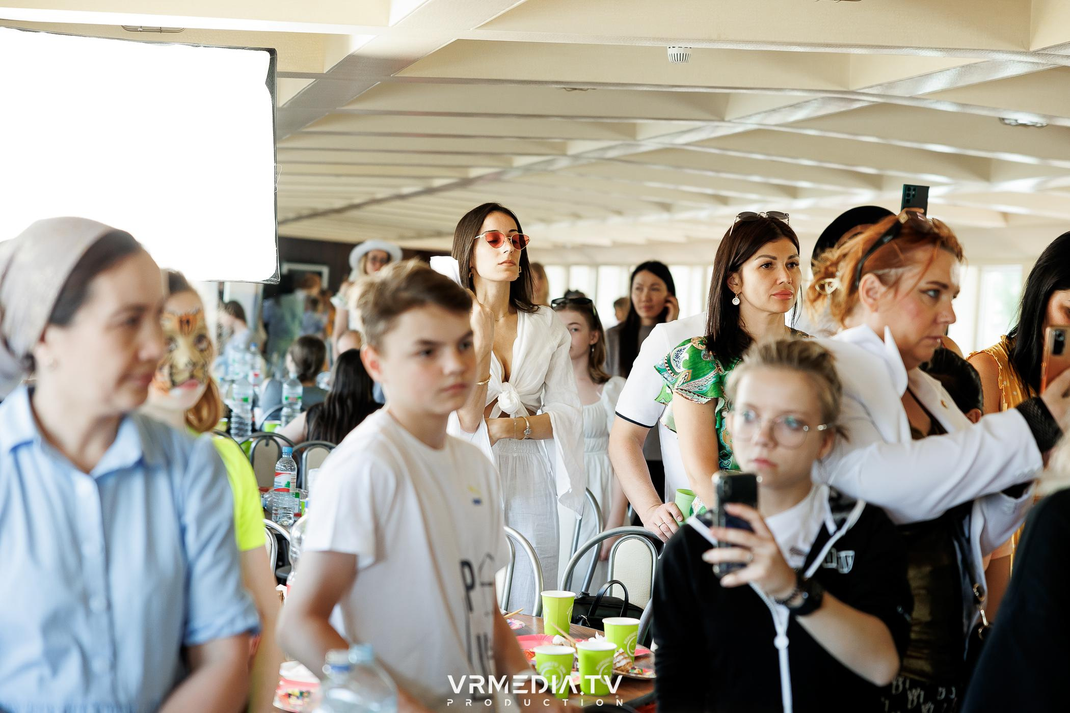 LEOMAR PRODUCTION: 8 БЛАГОТВОРИТЕЛЬНЫЙ КОНЦЕРТ «БАТЛ ГОЛОСОВ-ПЛЫВЕТ П