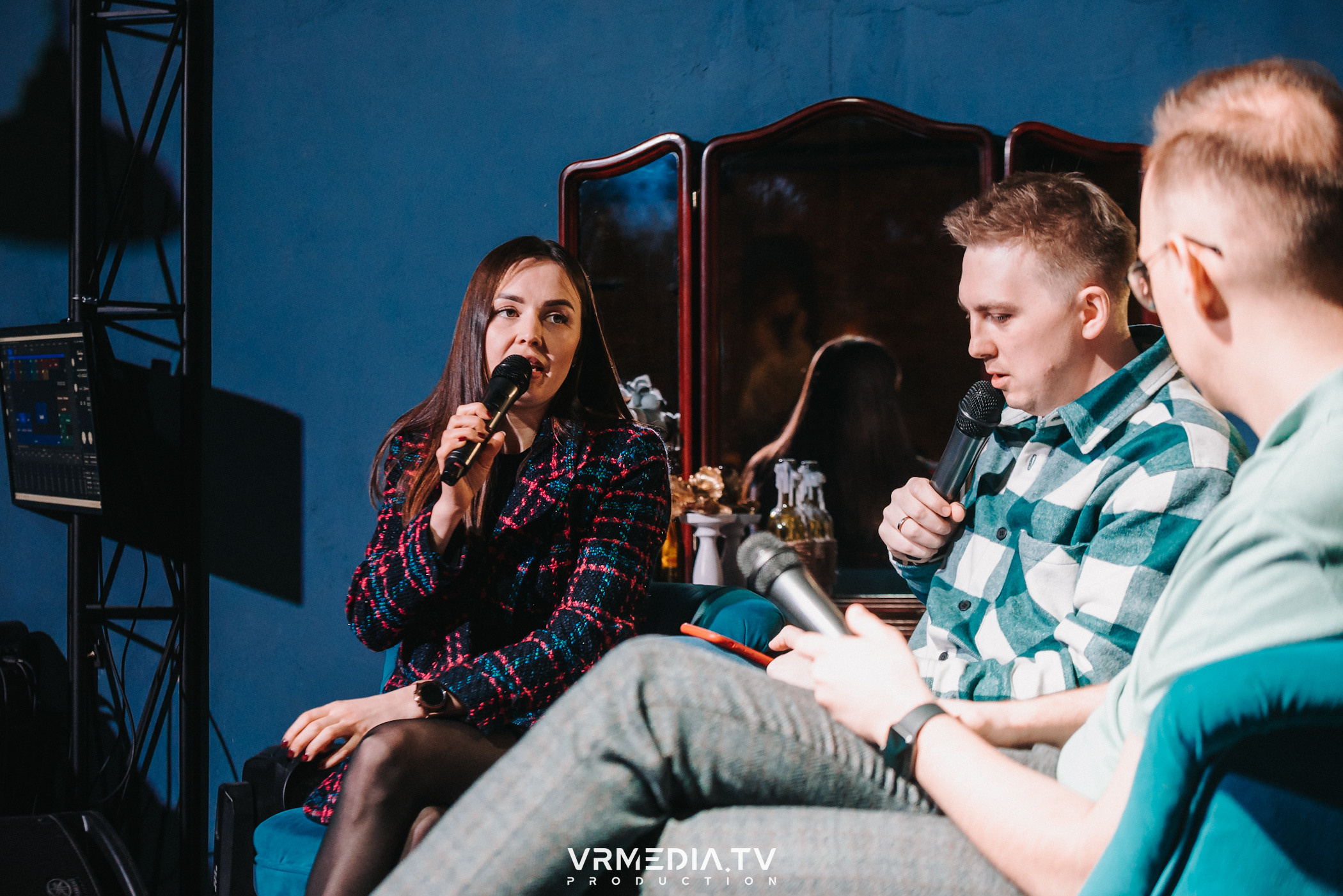 «ДАВАЙ ЧЕСТНО?» в баре-рюмочной «ТОЛК»