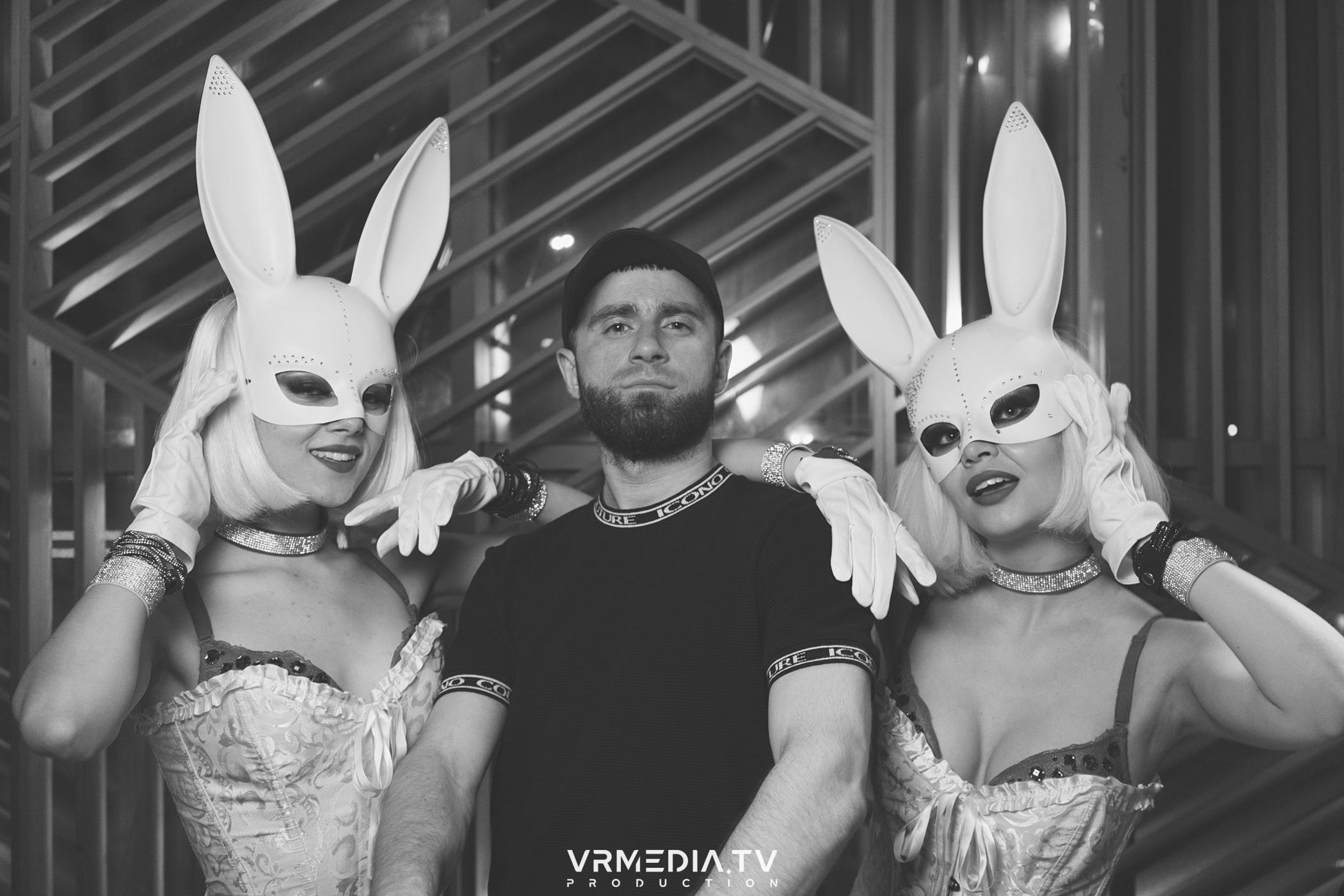 Выходные в баре «DOSKI»