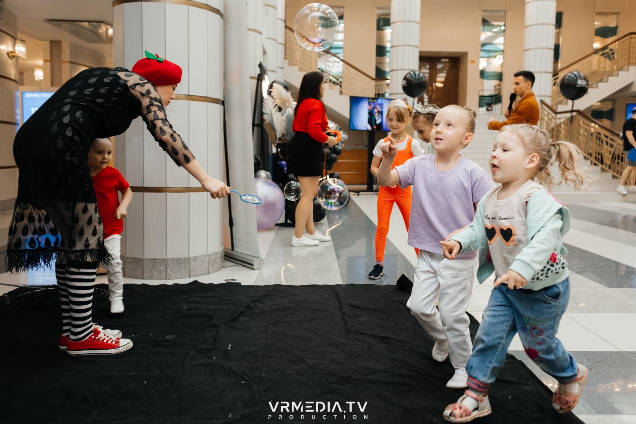 Пока все в доме