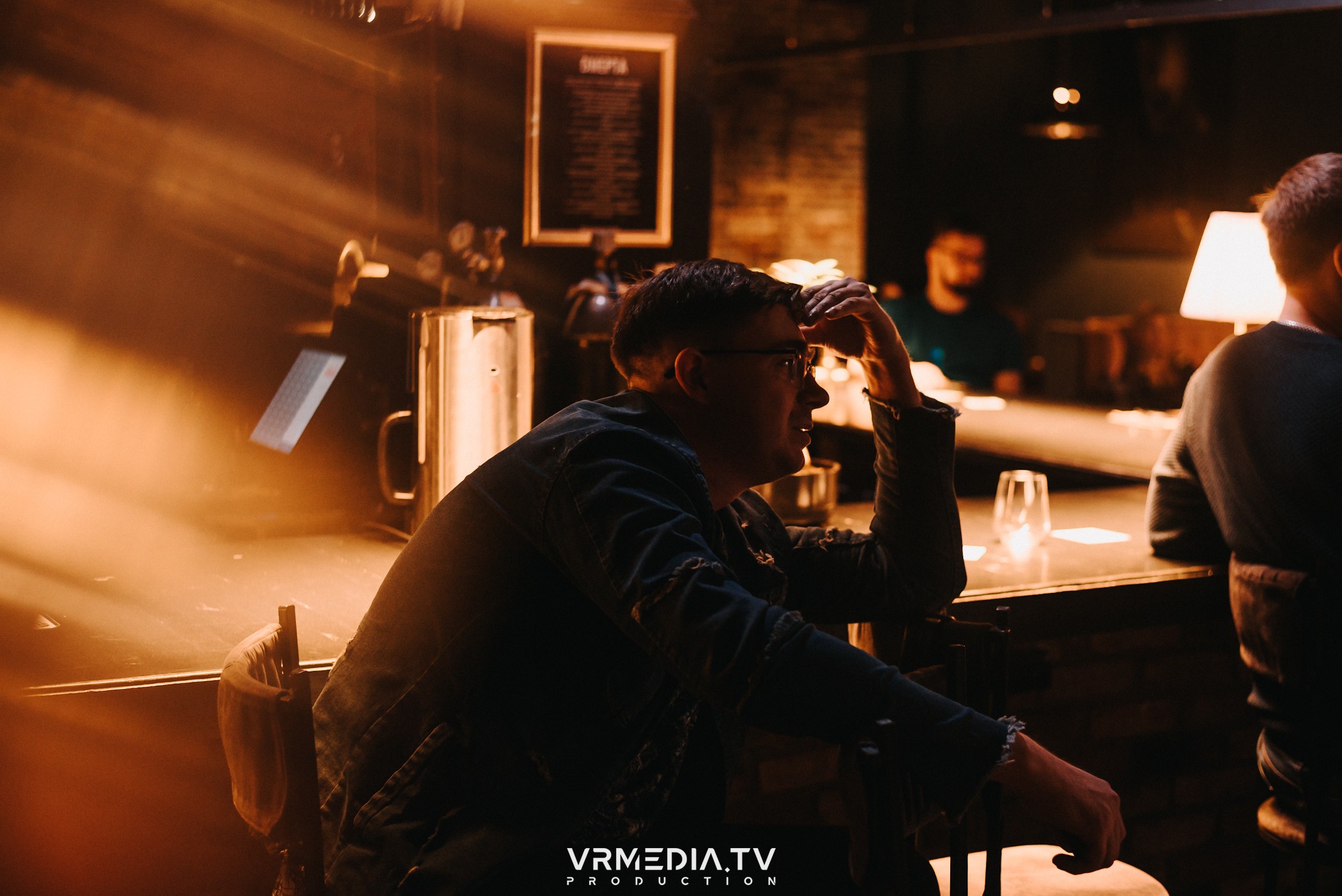 «ДАВАЙ ЧЕСТНО?» в баре-рюмочной «ТОЛК»