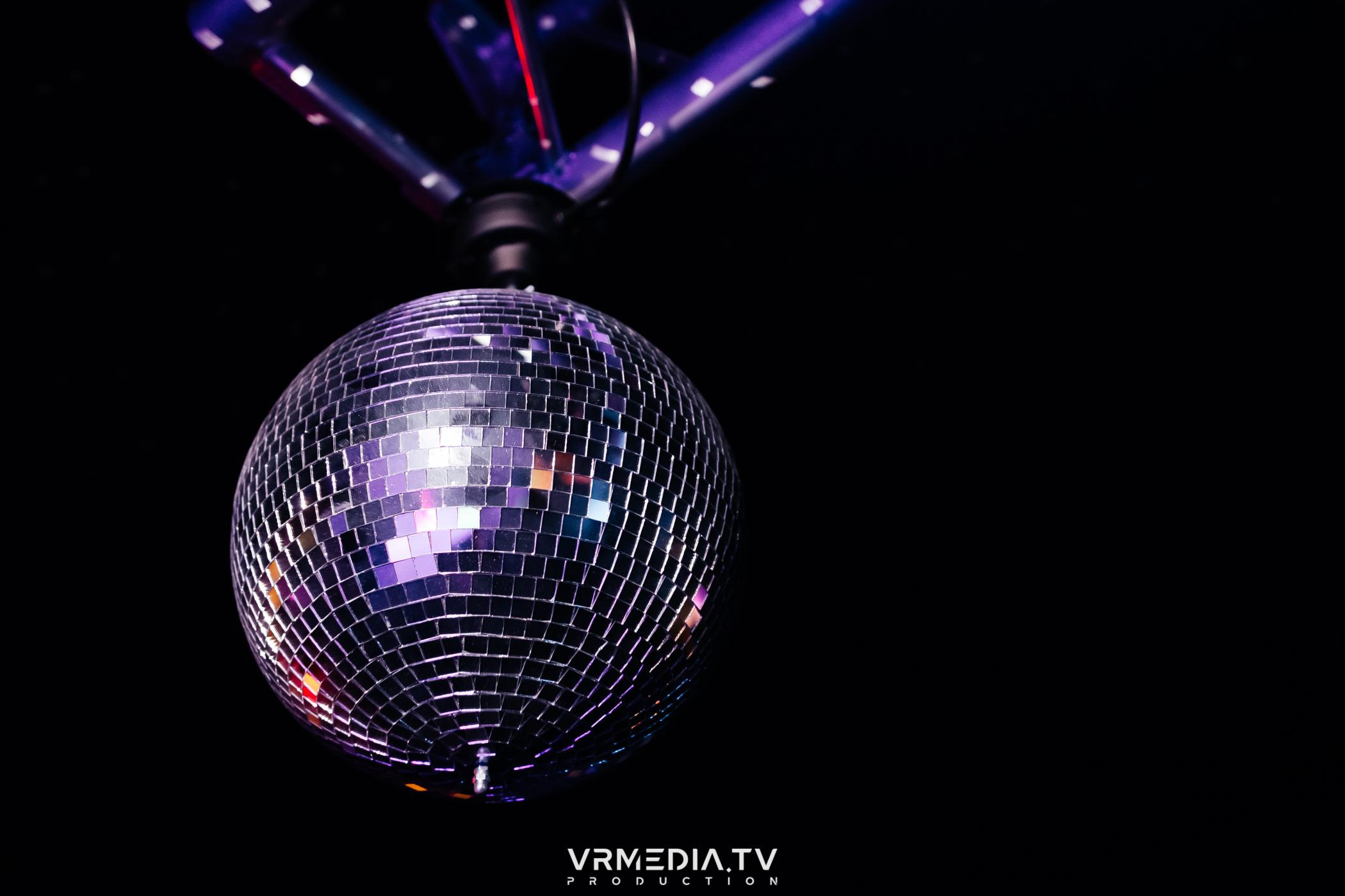 «Summer: ON» в караоке-баре «Volna»