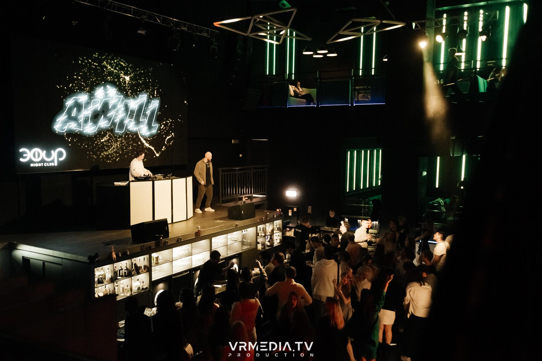 Выпускной школы диджеинга «Атмосфера»