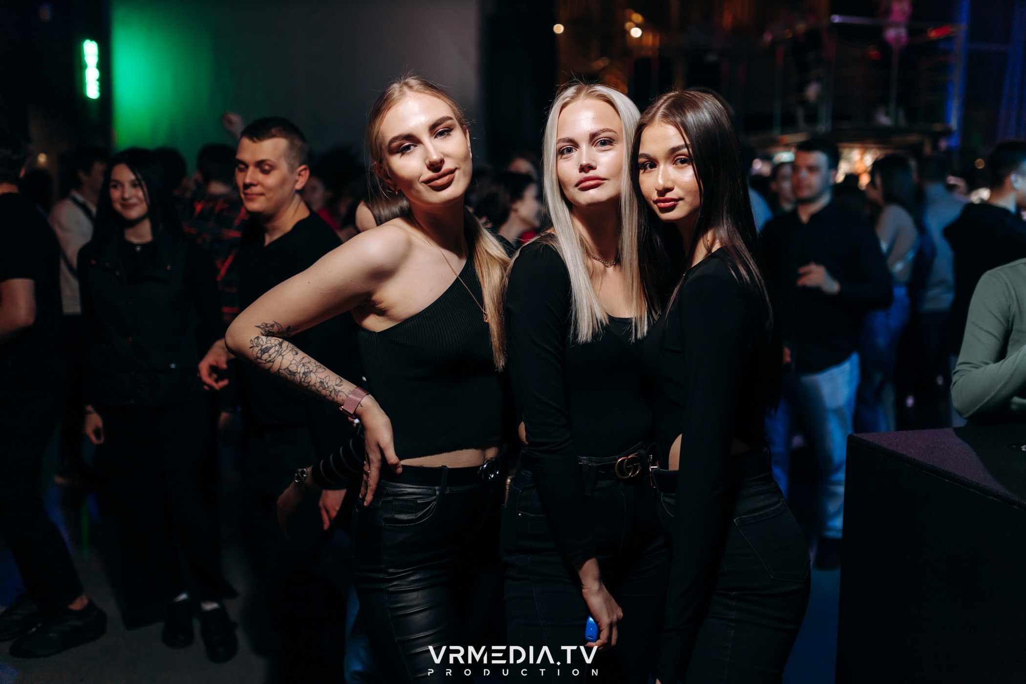 Выходные в баре «DOSKI»