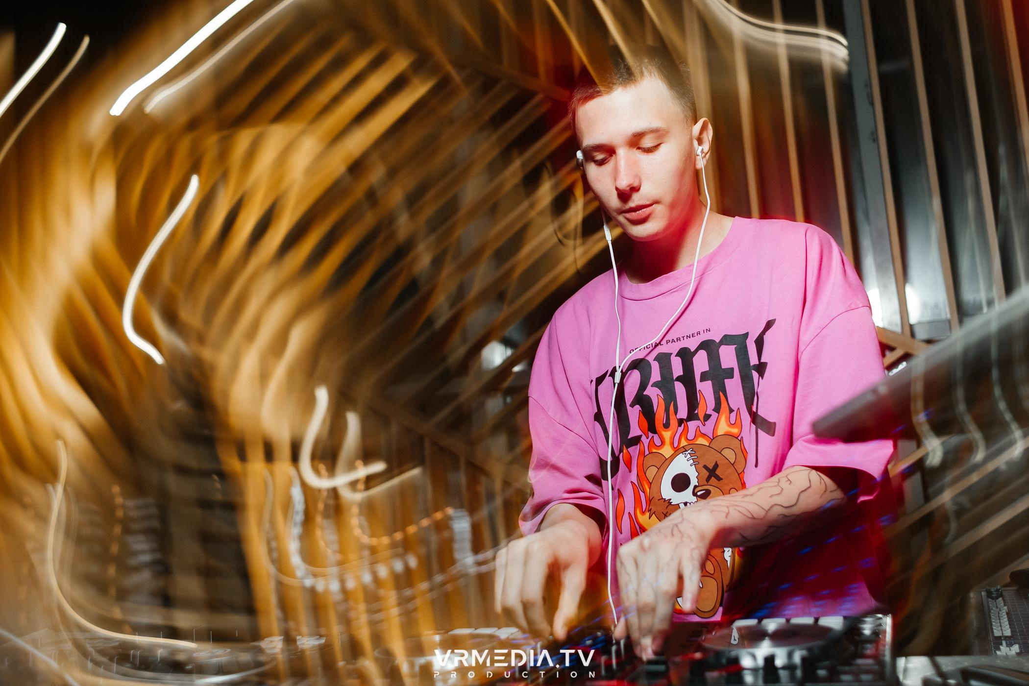 Выходные в баре «DOSKI»