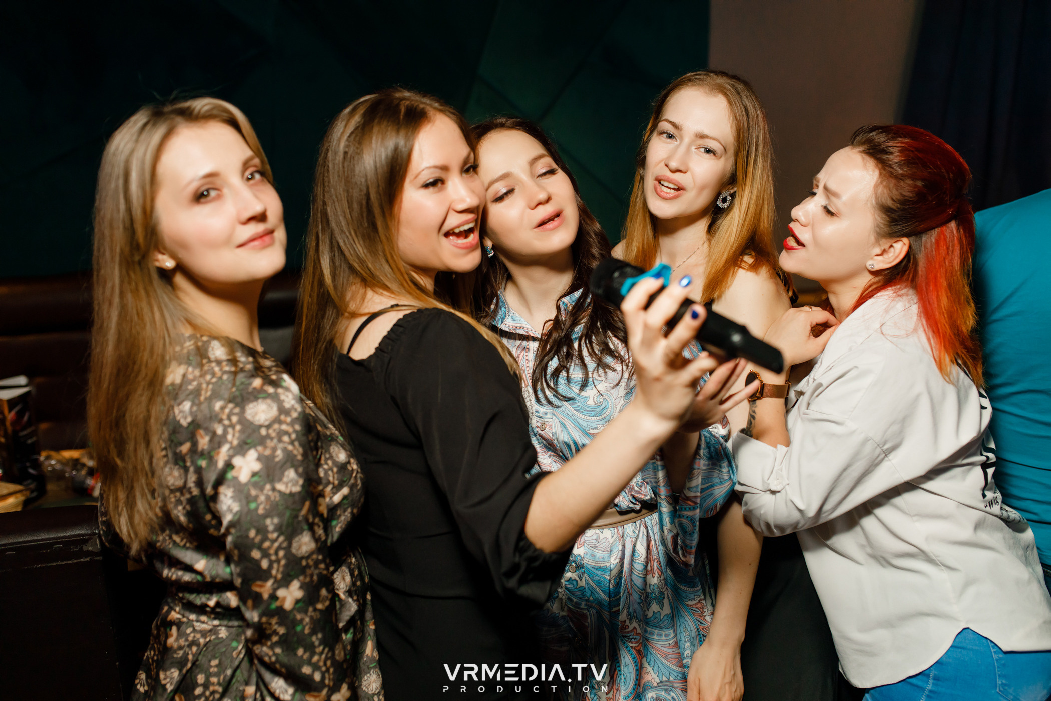 Выходные в баре «DOSKI»