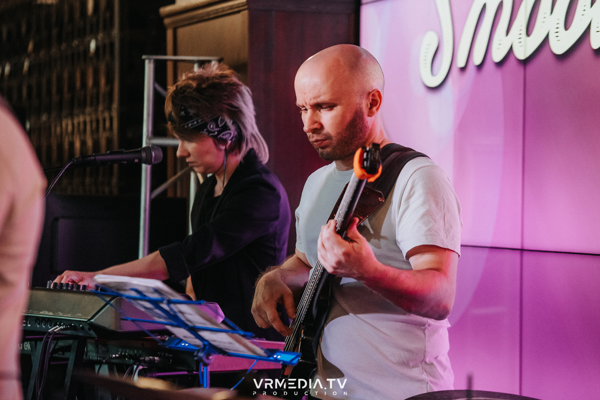 Джазовая среда: Smooth Jazz