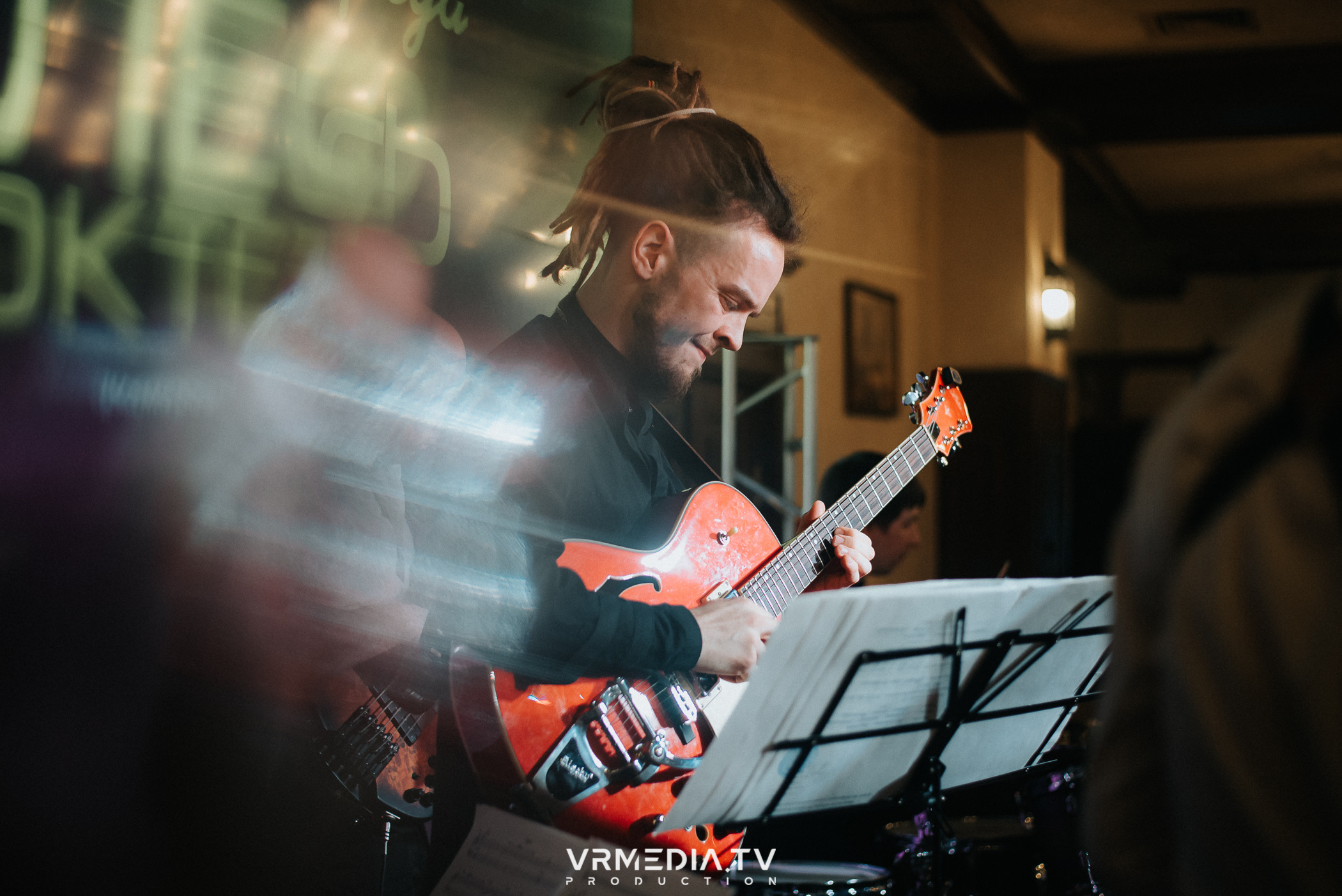 Джазовая среда: Алеф Октет